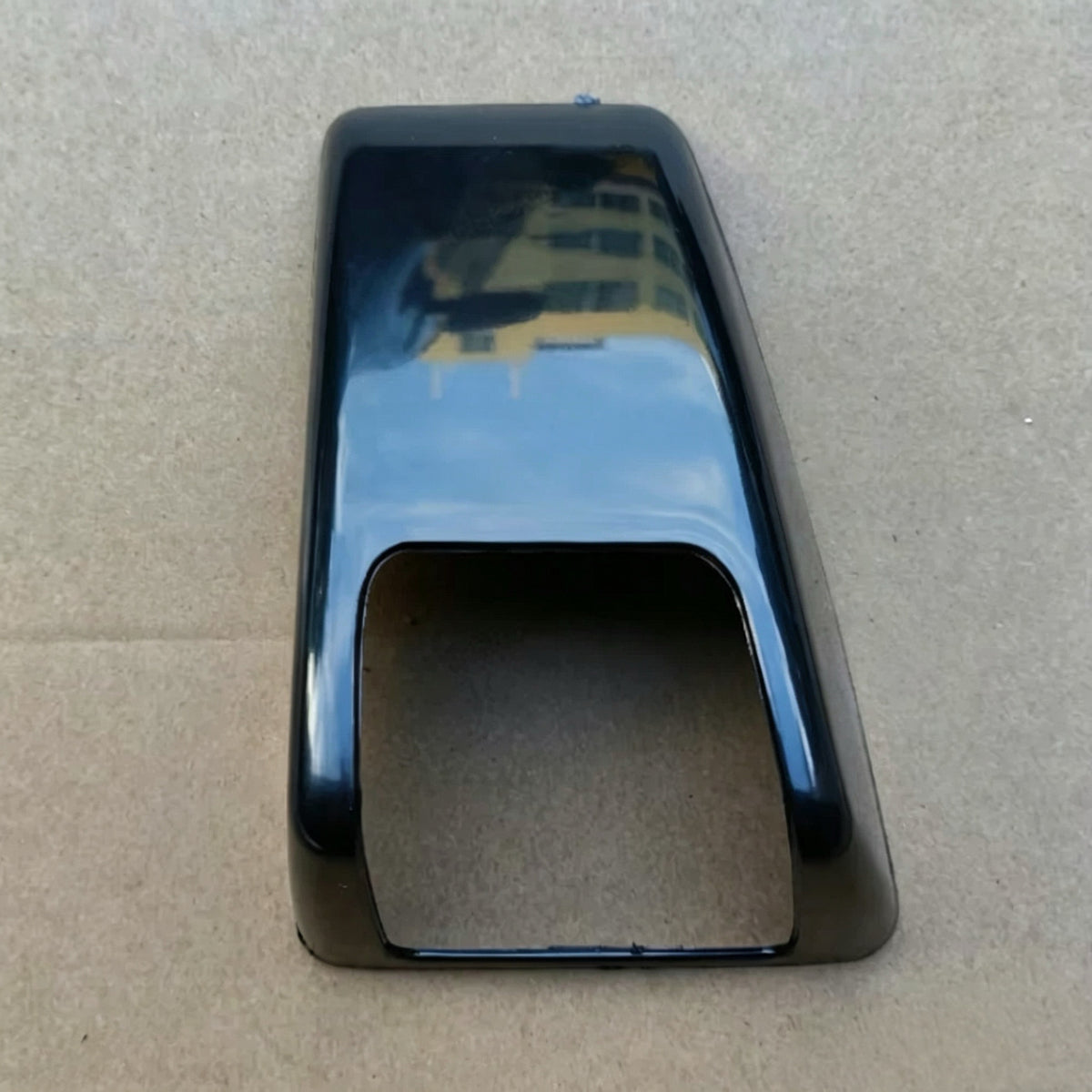 Corner Lamp Case for Volvo FH13 Truck — Ref. 82114504 / 82114502