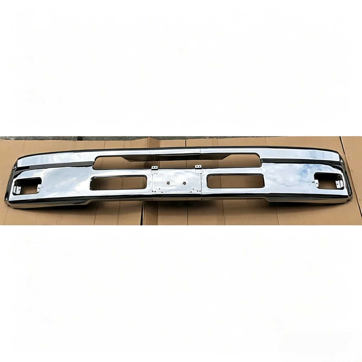 Chrome Bumper 230cm 1.8mm Thickness for Nissan UD PKB CWM 454 Truck Spare Body Parts