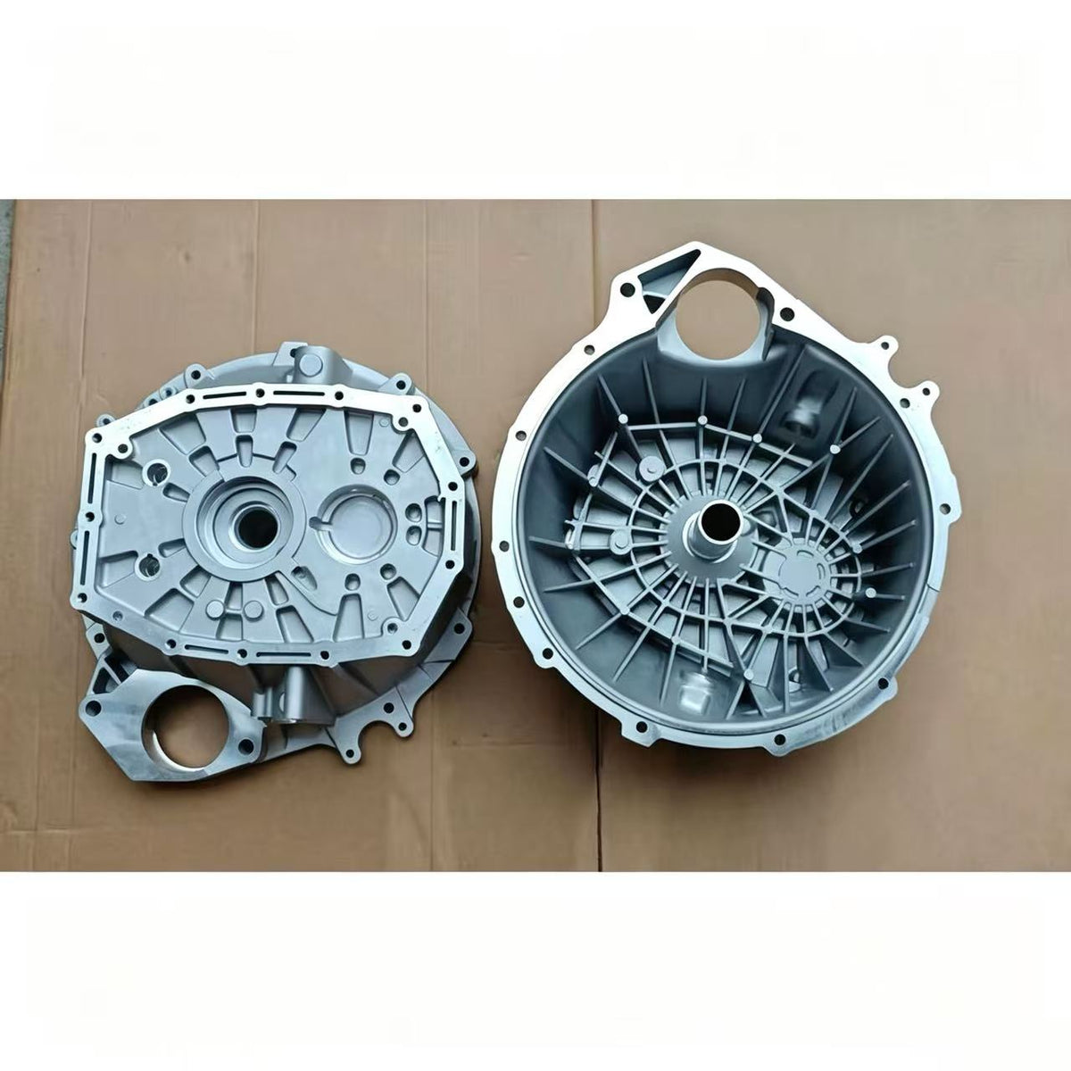 Clutch Housing for Isuzu NQR NKR 150 600P — Ref. 8972389304