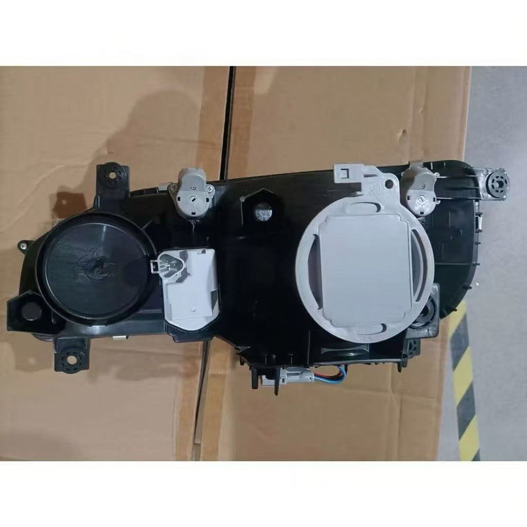 Head Lamp RH for Condor