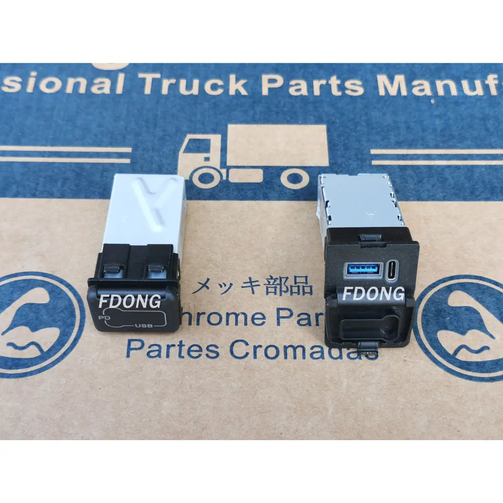 Car Charger Double-ended with Cover for Japanese Truck Spare Parts