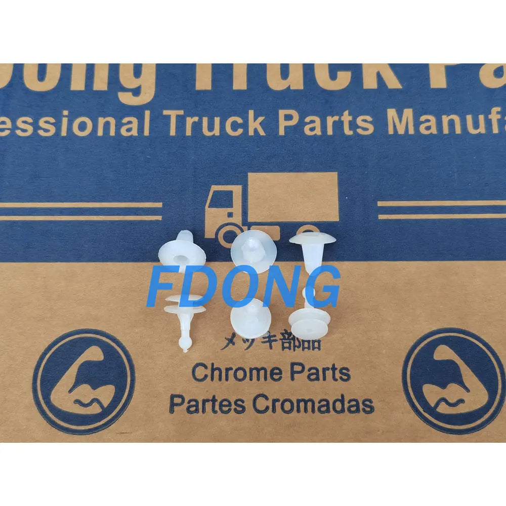67771-01010 67771-12010 8942264920 9927-40-825 Buckle (white) - 20 Pieces Per Bag for Isuzu FTR FSR 6HK1 Truck Spare Parts