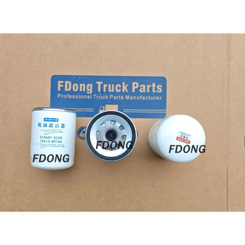 15607-2250 15613-89106 156072250 1561389106 Oil Filter for Japanese Truck Spare Parts