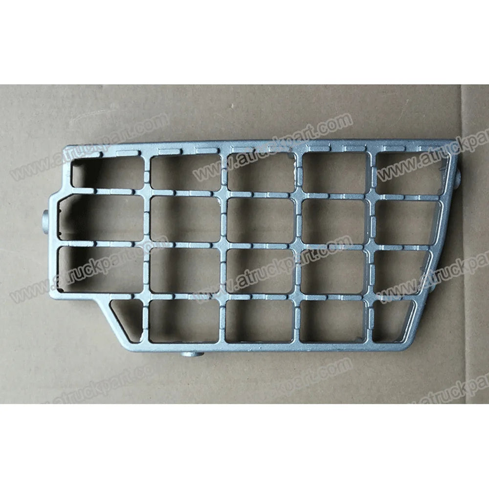 Alloy Step Lower RH for NISSAN UD PKB CWM 454 Truck New Condition Plastic Material Spare Body Parts