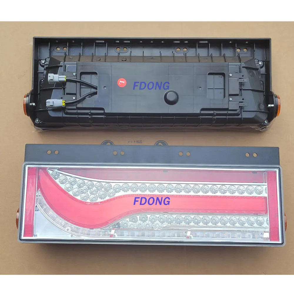 LED Taillamp LH 572 * 220 Red for HINO ISUZU FUSO NISSAN UD Truck
