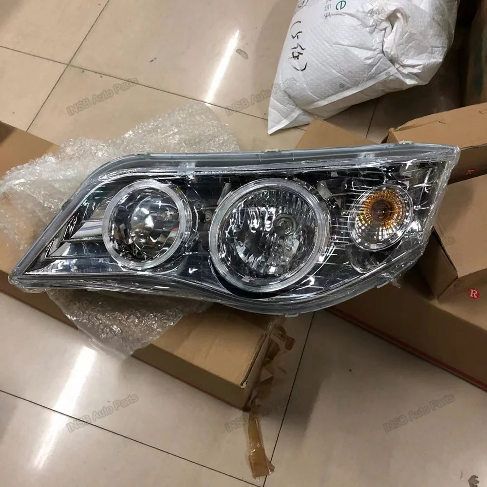 Bus Head Lamp Front Head Light Yvtong ZK6108 ZK6146 ZK6799 ZK6859 Bus Parts Coach Bus Parts INSB01-029