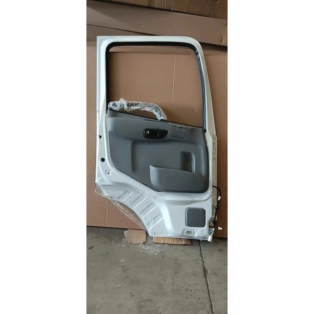 Painted Door RH for Nissan QUON for UD QUON Truck Spare Body Parts