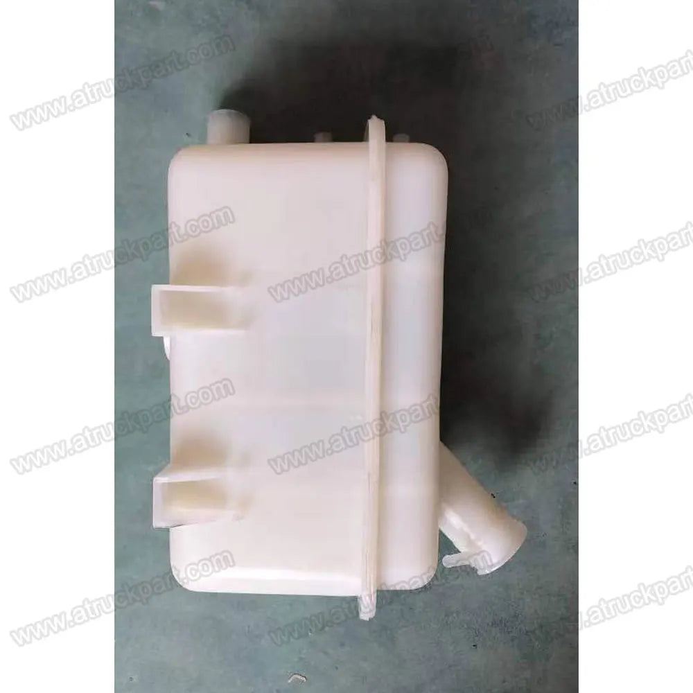 New 21401-00Z72 2140100Z72 SPARE COOLANT TANK with SENSOR for NISSAN UD CD4 CD48 Truck Spare Parts 6 Month Warranty