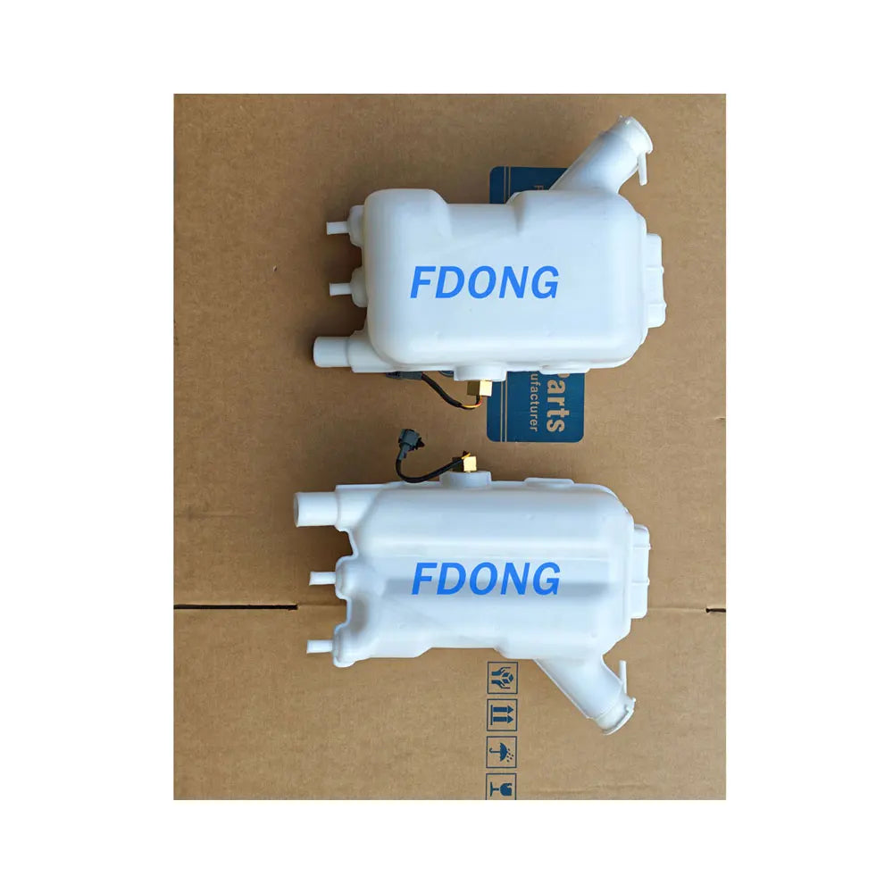 NISSAN for UD CW520 CK520 CK450 CD450 CW530 Truck Body Parts New Plastic Water Tank with Sensor