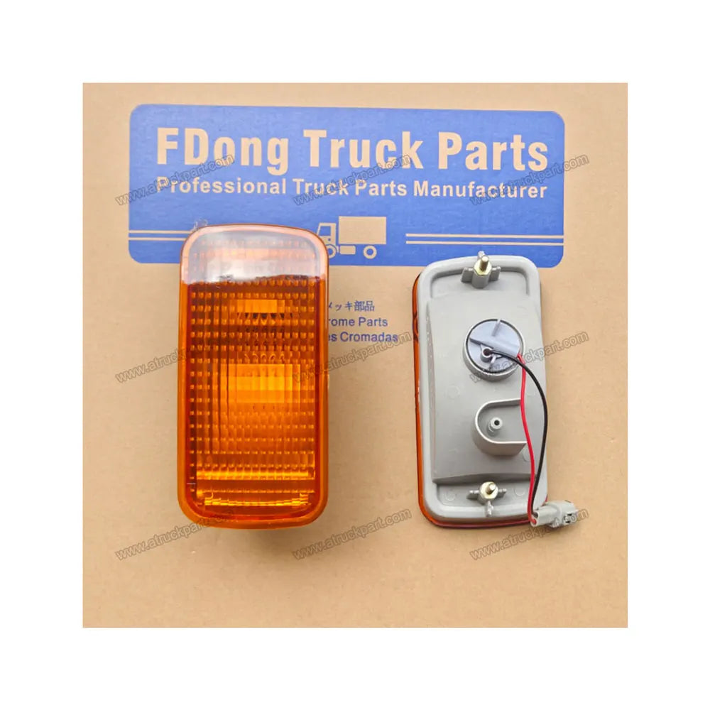 26180-30Z04 2618030Z04 Fog Lamp Yellow RH for NISSAN UD PKB CWM 454 Truck Spare Body Parts