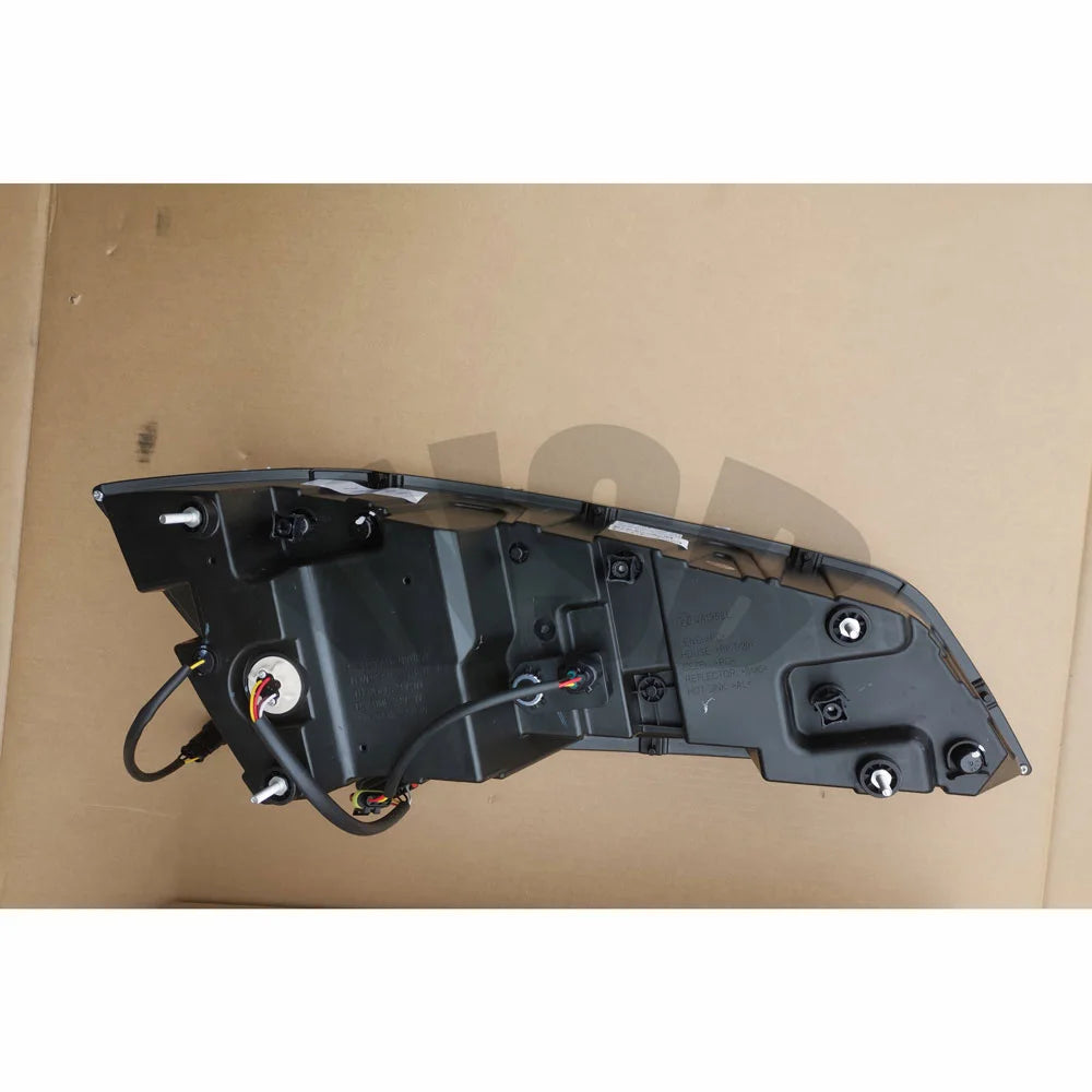 37NS1-72200-R01 37NS1-72200-R01 Head Lamp for Higer KLQ6946 KLQ6127A Coach Bus Spare Parts INSB02-039