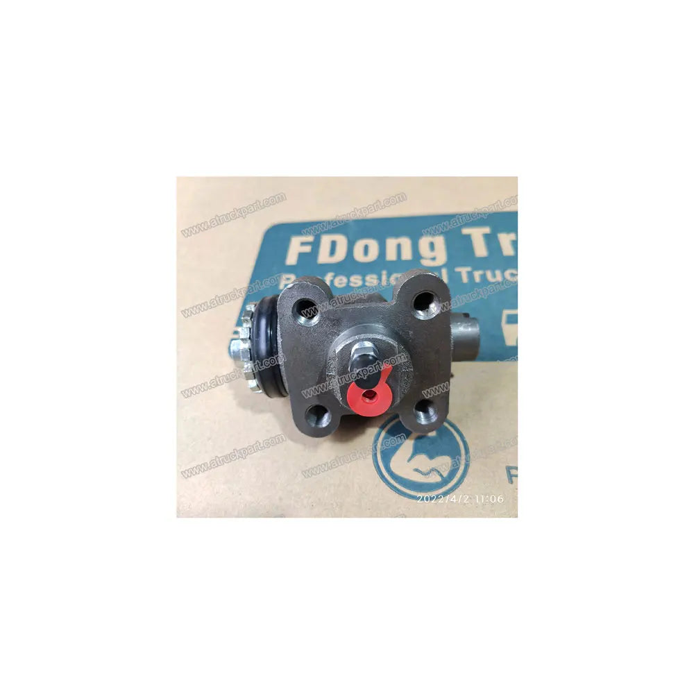 Brake Cylinder Mb060571 for Japanese Truck Spare Parts