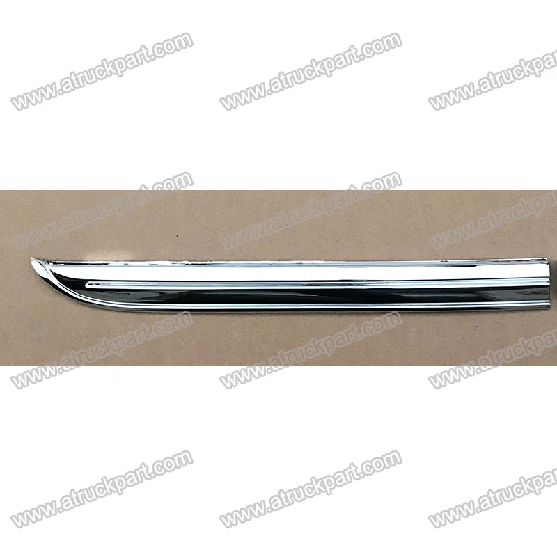 Chrome Finisher Lamp Upper LH RH for NISSAN for UD PKB CWM 454 Truck Spare Body Parts