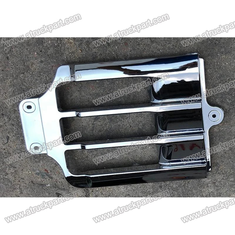 Chrome Bumper Inner Grille LH RH for NISSAN CWA451 for UD CDA451 CMA451 Truck Spare Body Parts