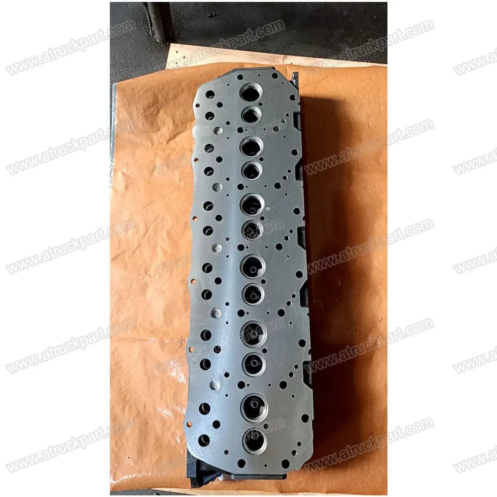 Me997756 Me995511 Me403382 Me-997756 Engine Cylinder Head for Mitsubishi Canter 6D16/6D14 /6D15/6D16T/6D17 Truck Spare Parts
