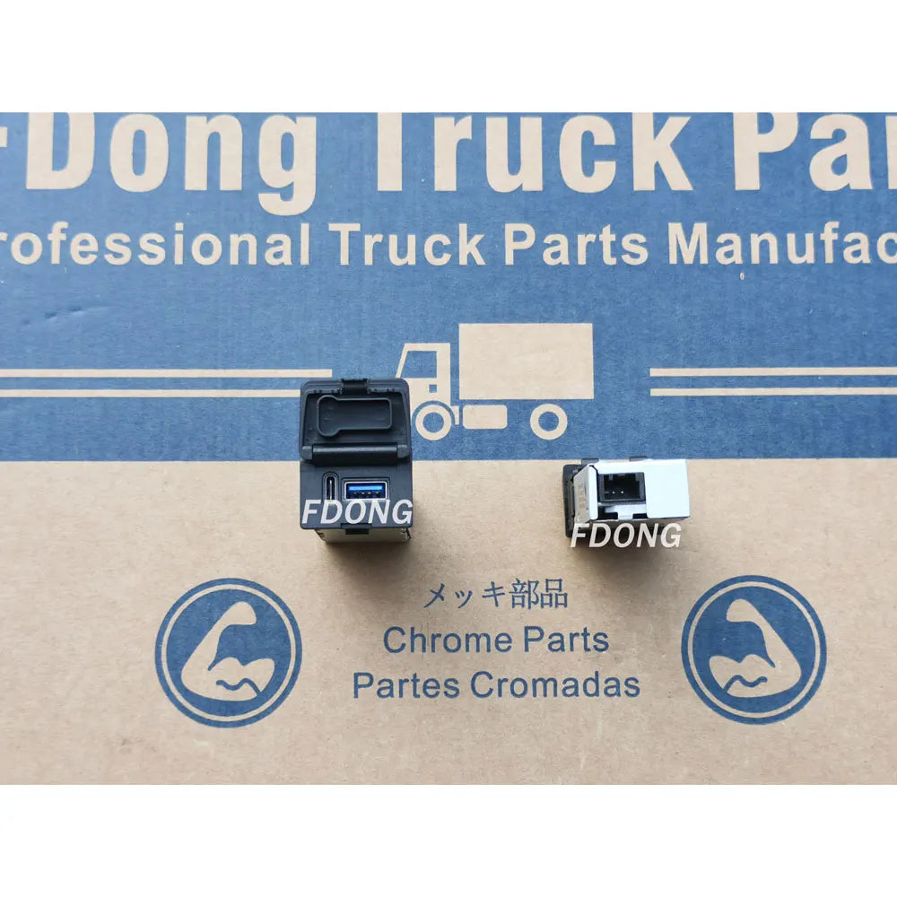 Car Charger Double-ended with Cover for Japanese Truck Spare Parts