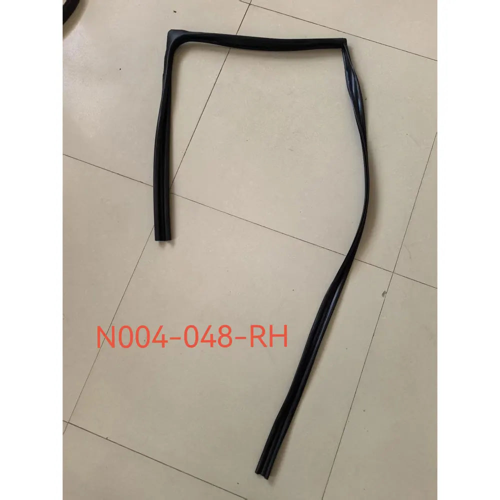 Door Rubber RH for NISSAN for UD CW520 CK520 CK450 CD450 CW530 Truck Spare Body Parts