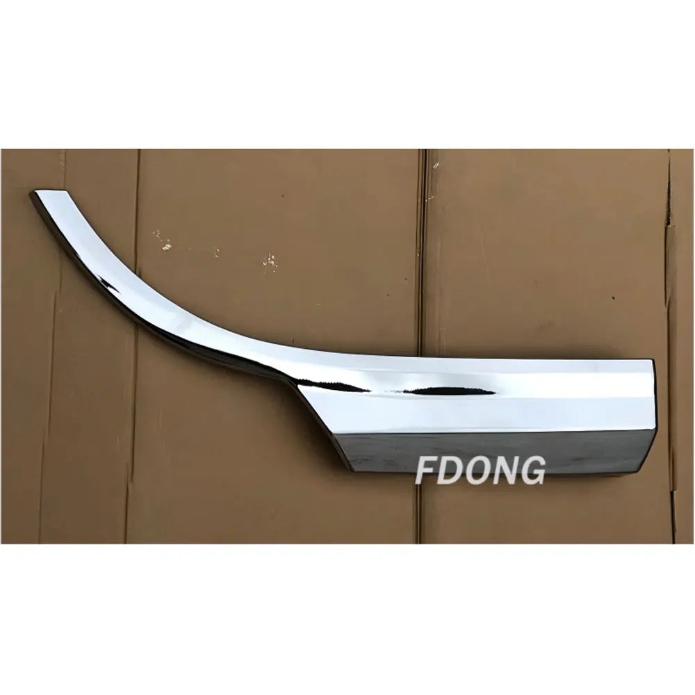 Chrome Upper Fender Cover RH for Nissan QUON for UD QUON Truck Spare Body Parts