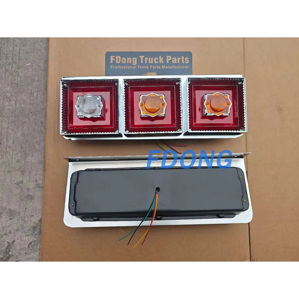 Tail Lamp for HINO ISUZU FUSO NISSAN UD Truck Spare Body Parts