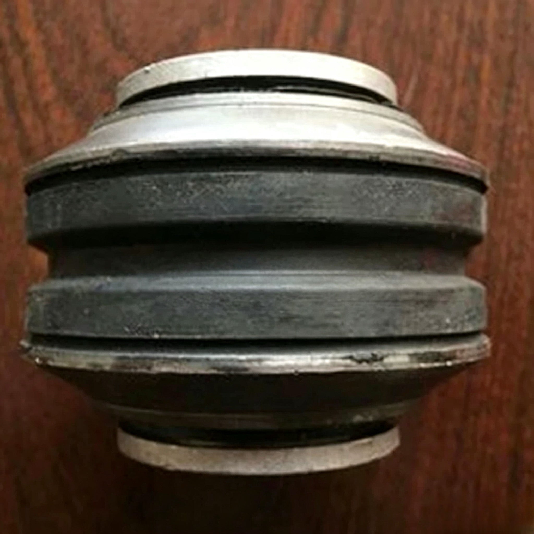 20390840 Cab Rubber Sleeve for Volvo Truck Spare Parts