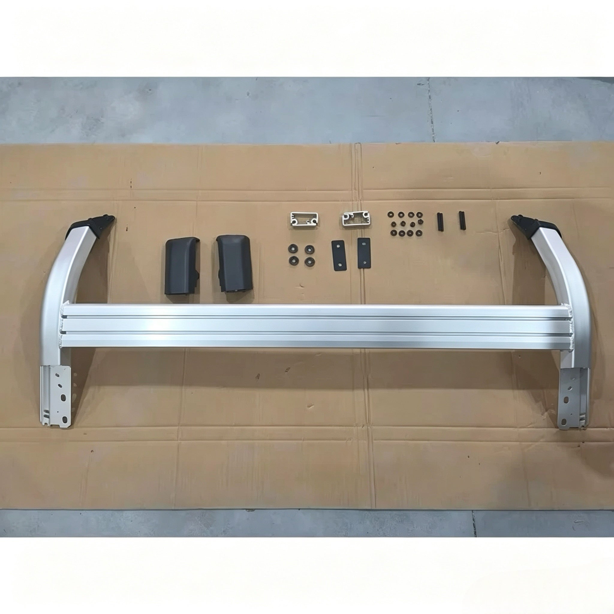 82862386 82862412 82862153  Spotlight Bar for VOLVO FH4 FH5 FM4 FM5 Truck Parts European Truck Parts INV5752
