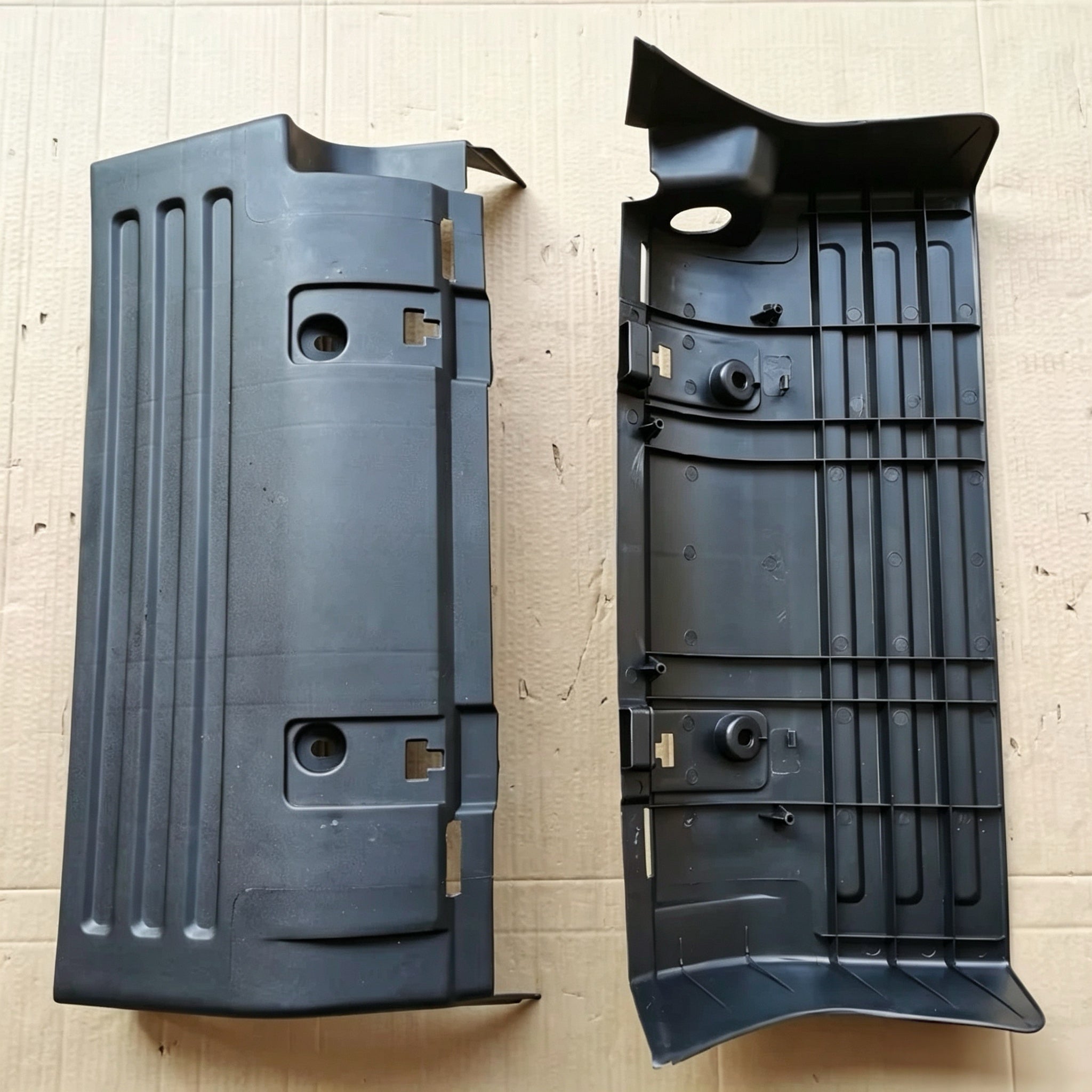 21094396 REAR MUDGUARD (FRONT) for Volvo FM FH Truck Parts European Truck Parts