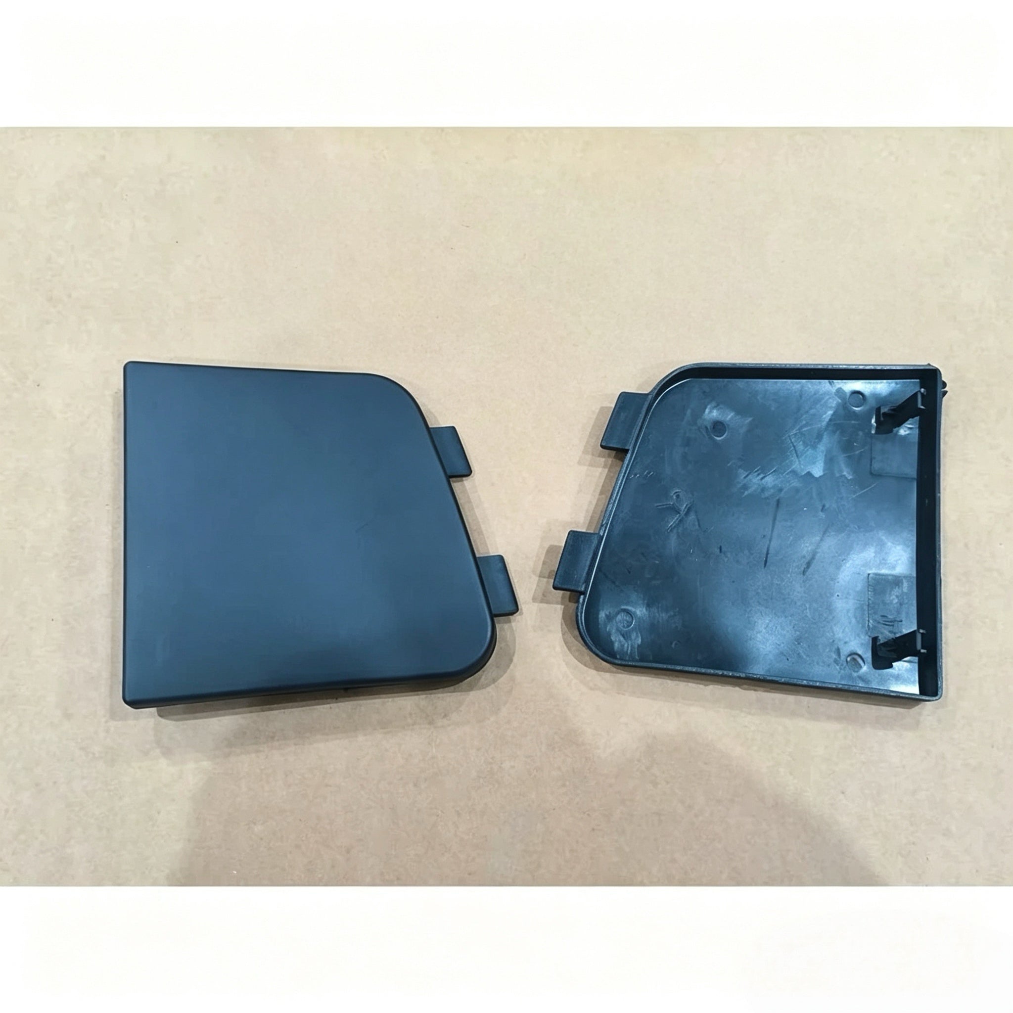 20529707 21023801 3175547 20529708 21023802 3175548 Grille Cover for Volvo Truck Parts for Volvo FH Truck Parts Body Parts