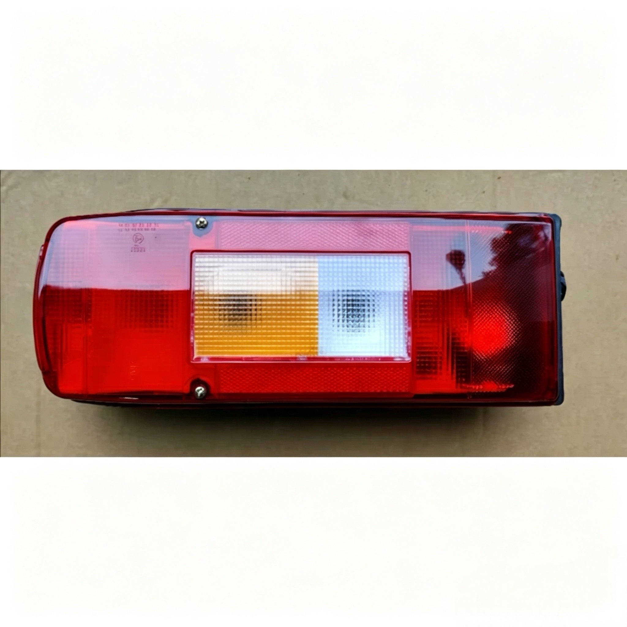 21097447 21652917 21761290 20507623 Rear Lamp Tail Light for Volvo Truck Parts for Volvo FM12 Truck Parts Truck Body Parts