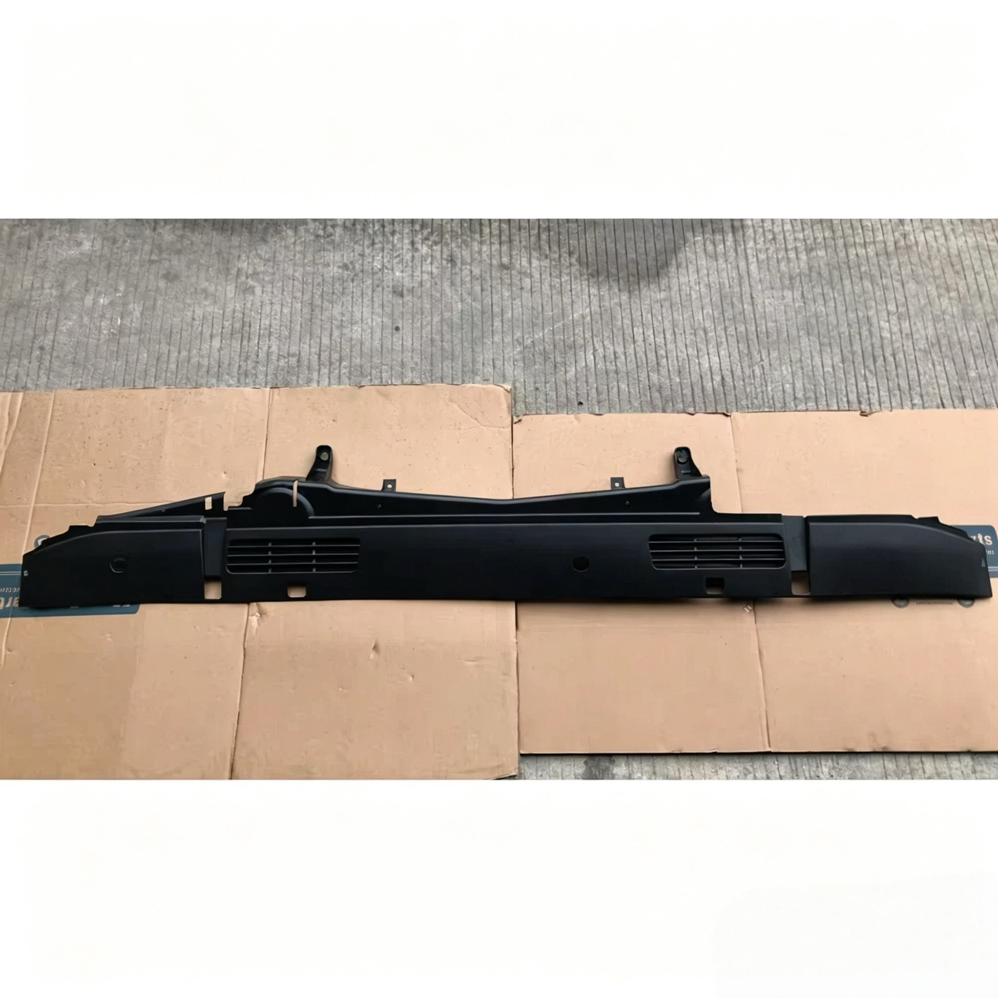 3175363 20769638 20769628 20586693 WIPER PANEL for Volvo Truck Parts for Volvo FH12 Truck Parts Truck Body Parts