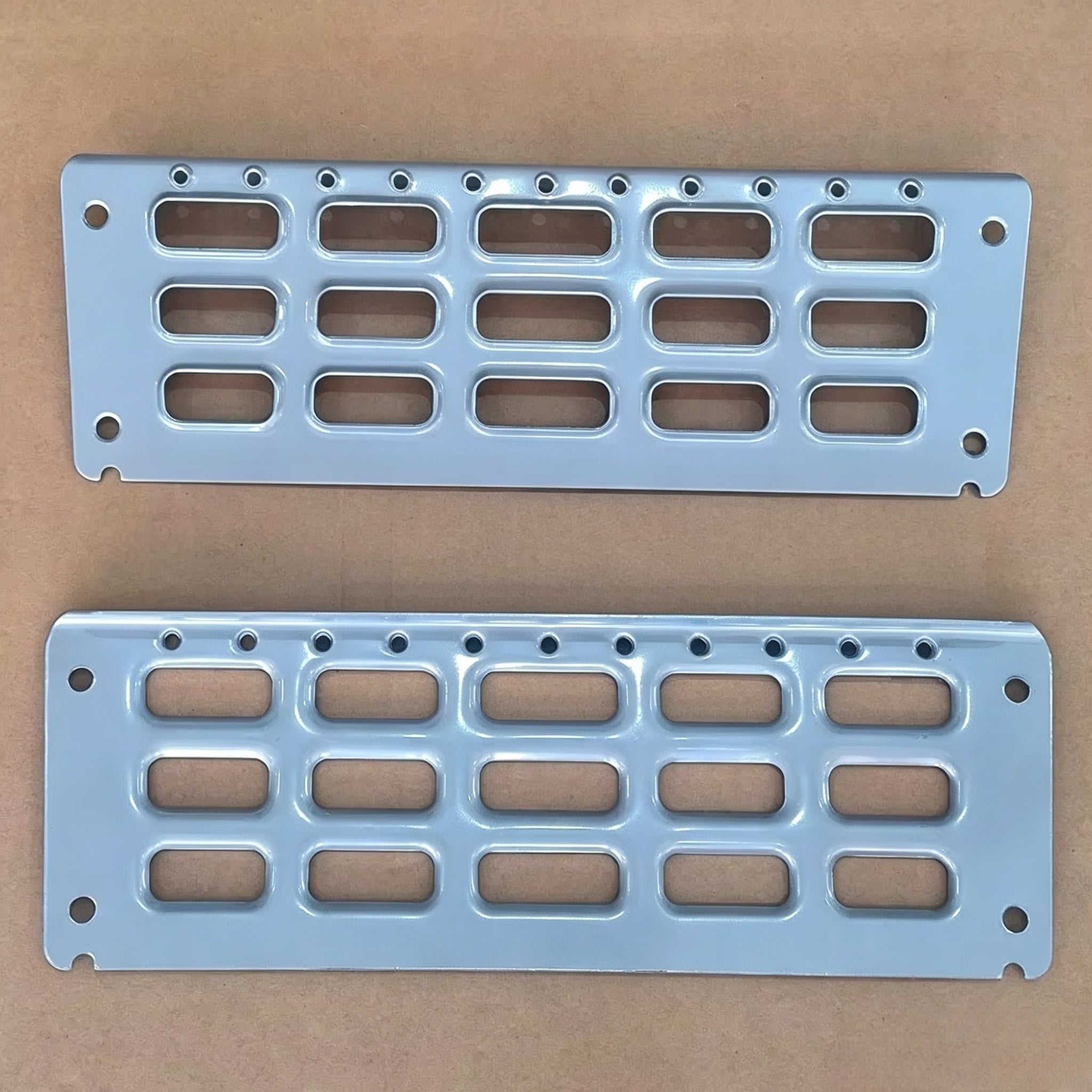 20379439 8191315 8191105 Foot Step Upper for Volvo FH12 FH16 FM9 FH Truck Parts European Truck Parts