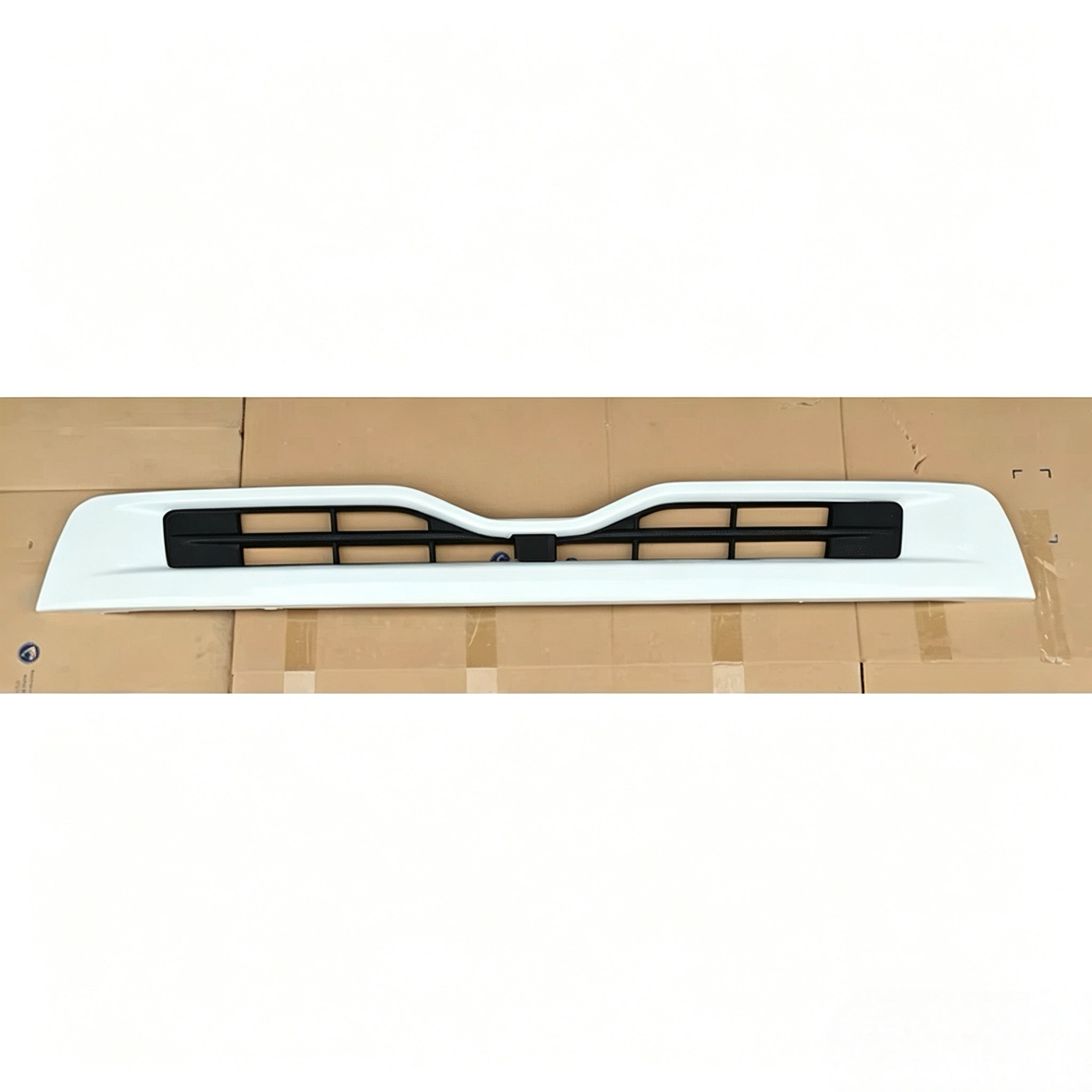 Spray Paint on the Net 170cm for Nissan QUON for UD QUON Truck Spare Body Parts