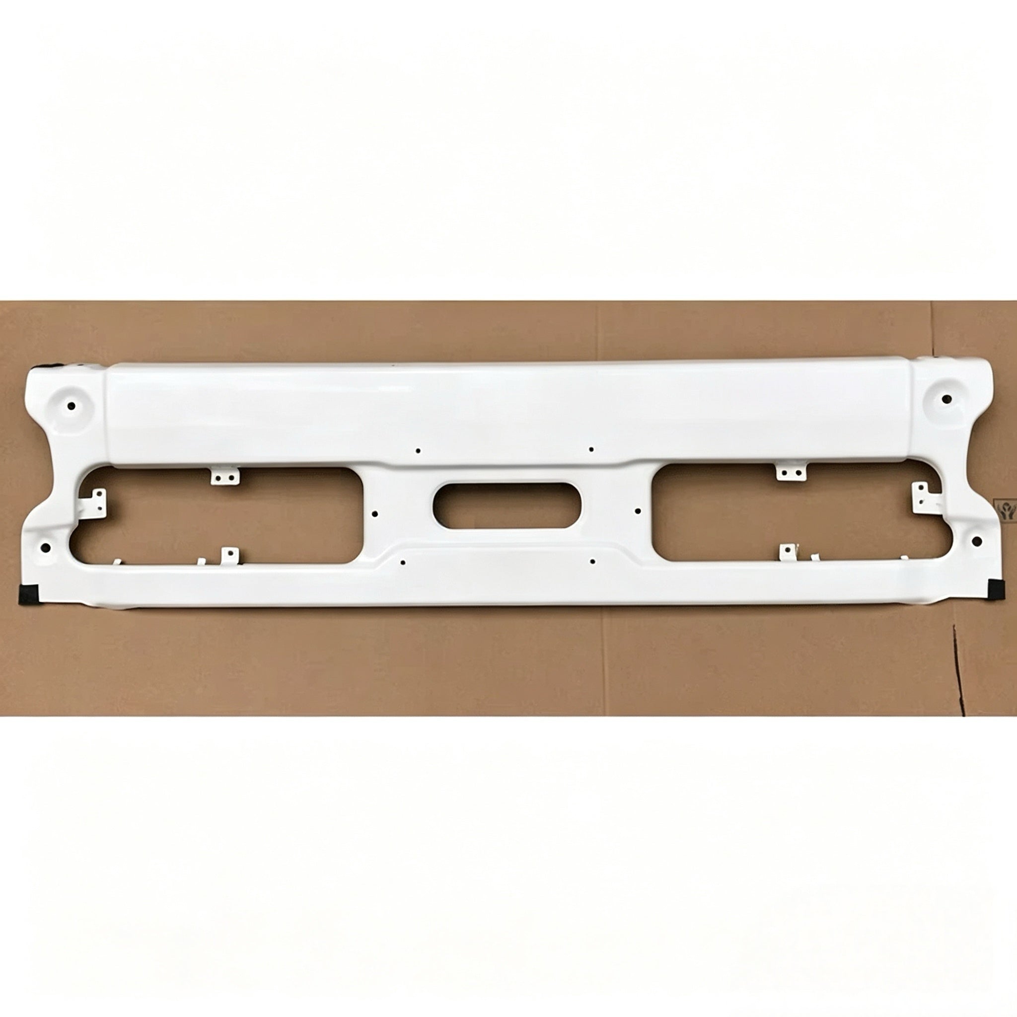 Paint Bumper Center (Lower) 144.5*36.5 for Nissan QUON for UD QUON Truck Spare Body Parts