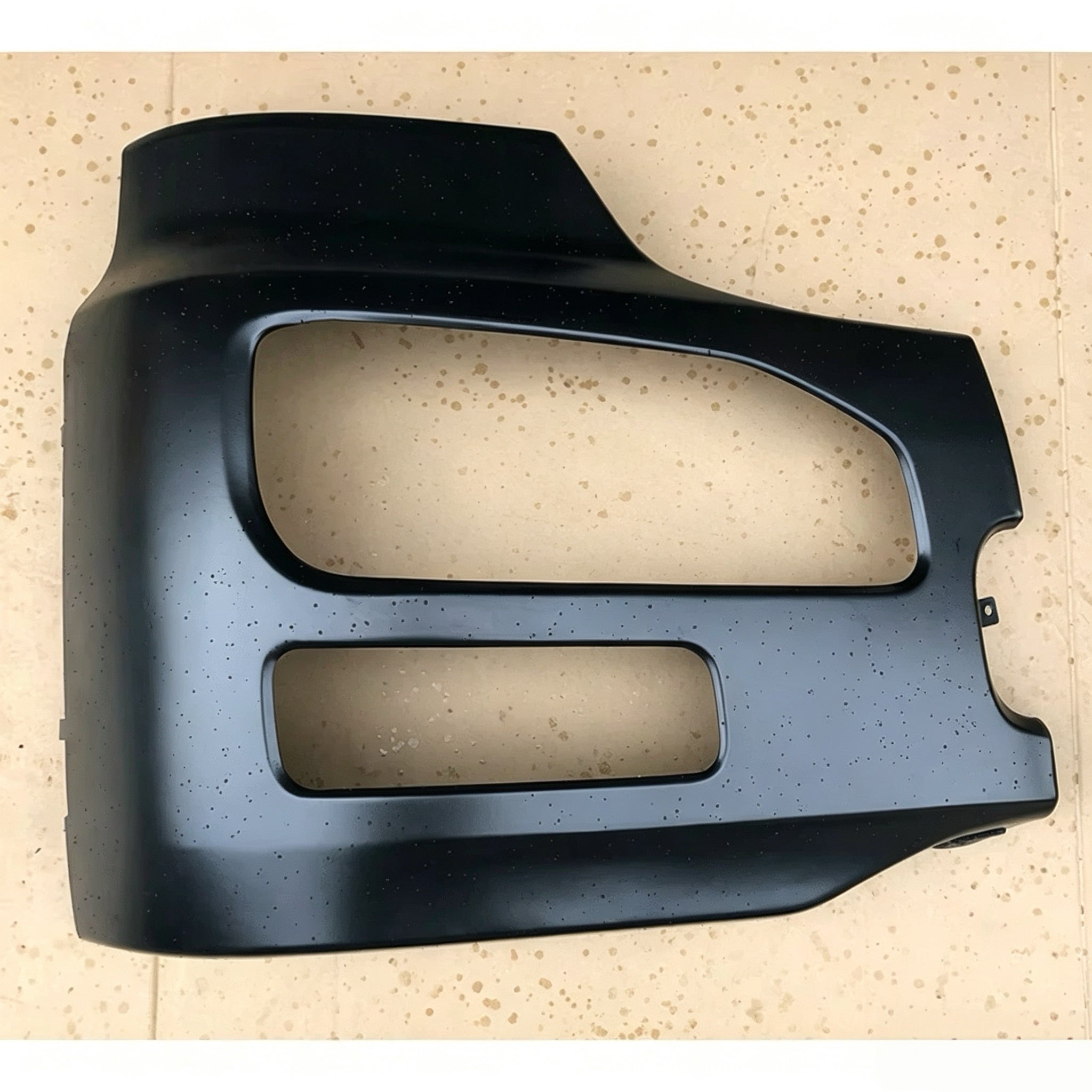 Paint Bumper Corner RH (Lower)60*70 for Nissan QUON for UD QUON Truck Spare Body Parts