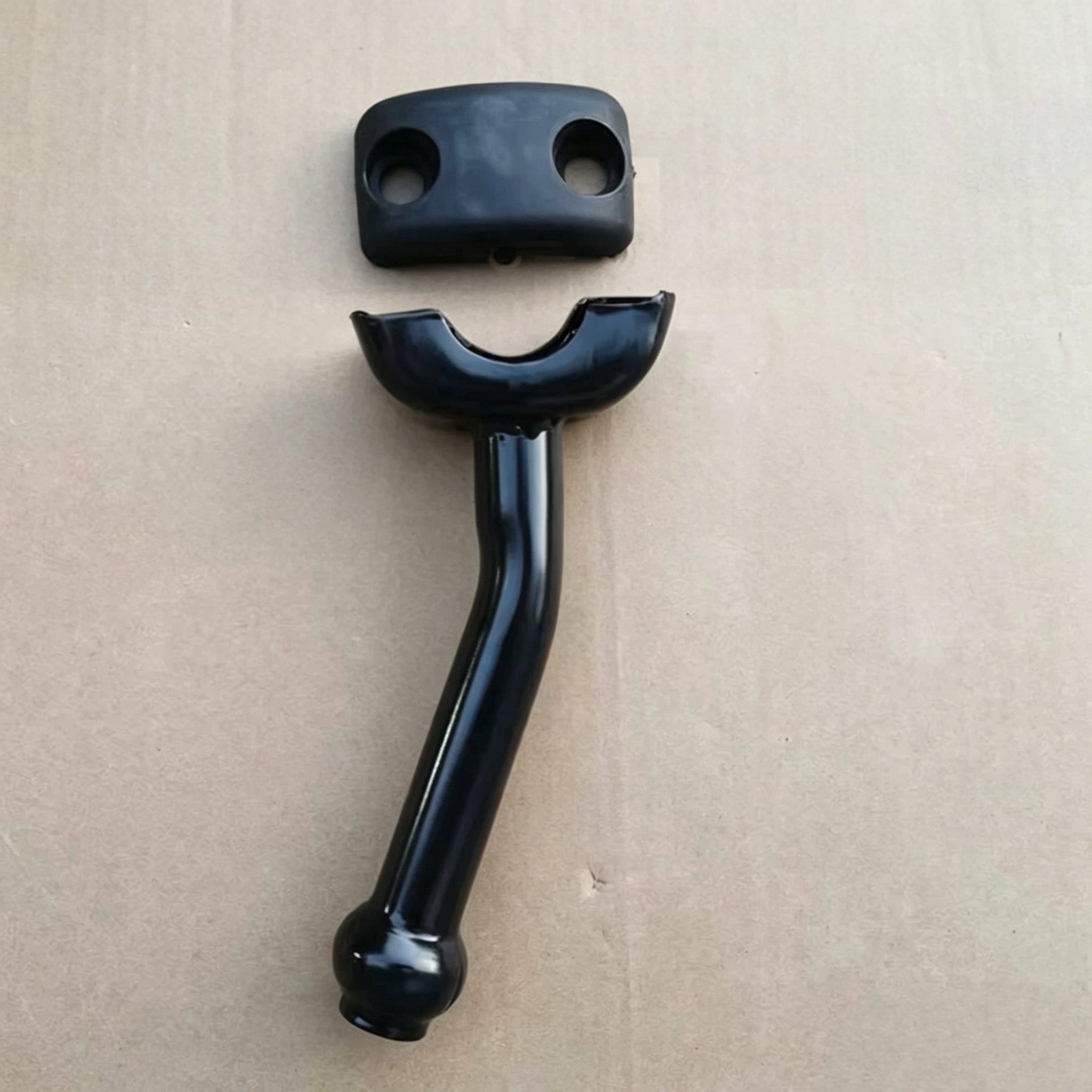 Mirorr Arm Bracket for Nissan QUON for UD QUON Truck Spare Body Parts