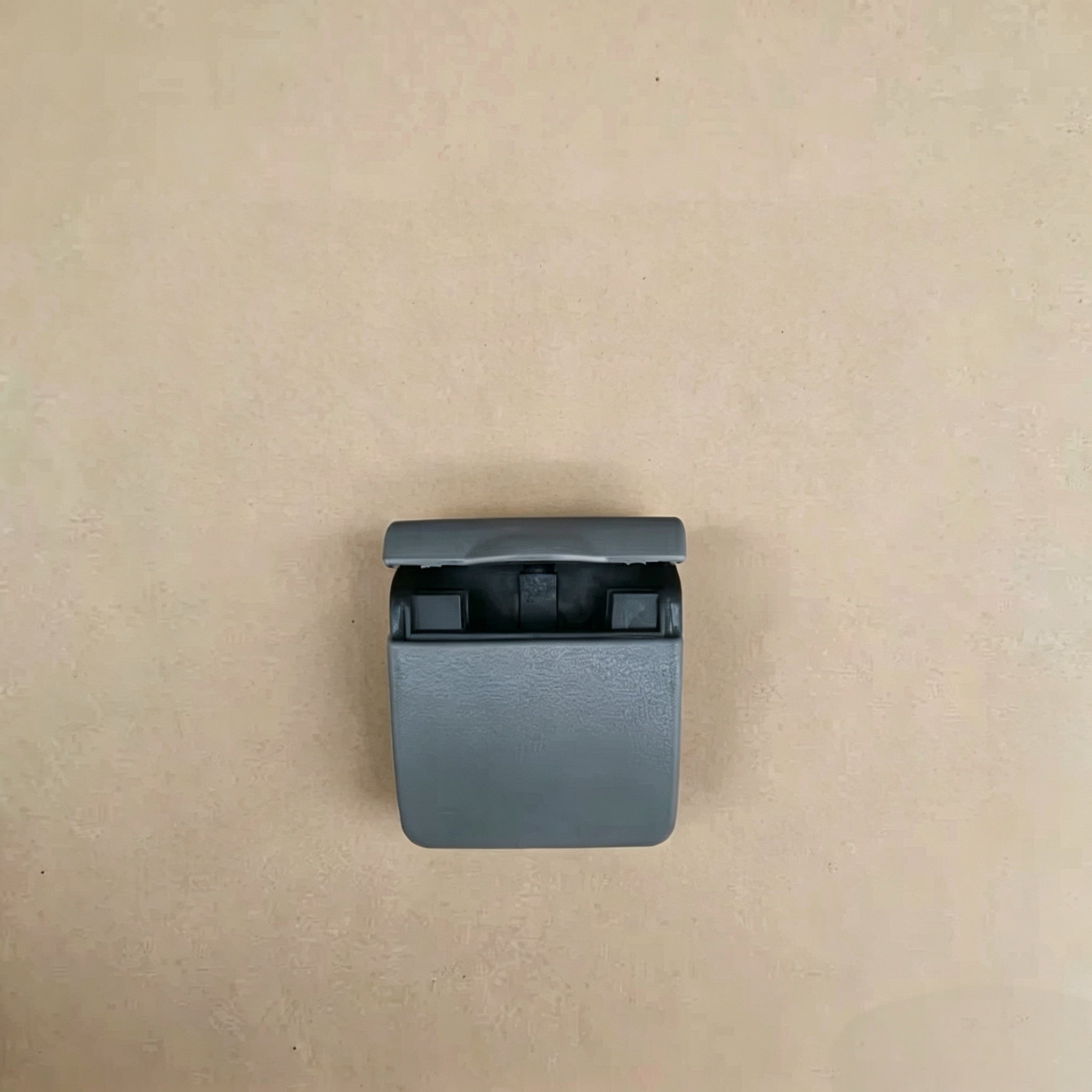 Ashtray for Nissan QUON for UD QUON Truck Spare Body Parts