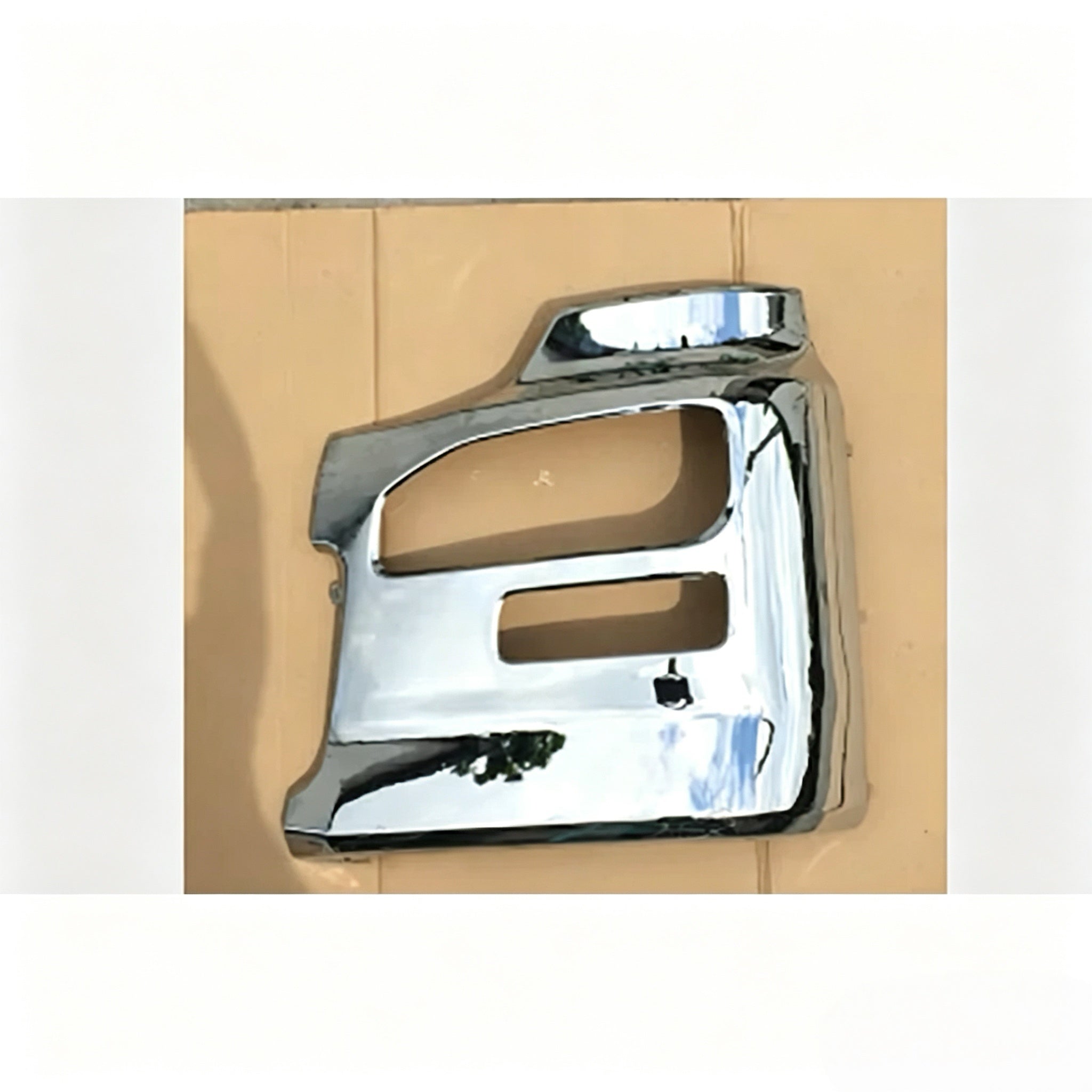 Chrome Bumper Corner LH RH for Nissan QUON for UD QUON Truck Spare Body Parts