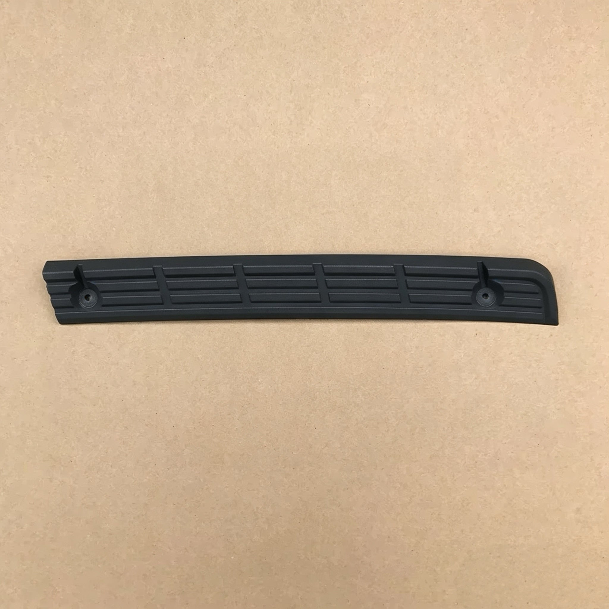 Bumper Protector LH for Nissan QUON and UD QUON Truck Spare Parts