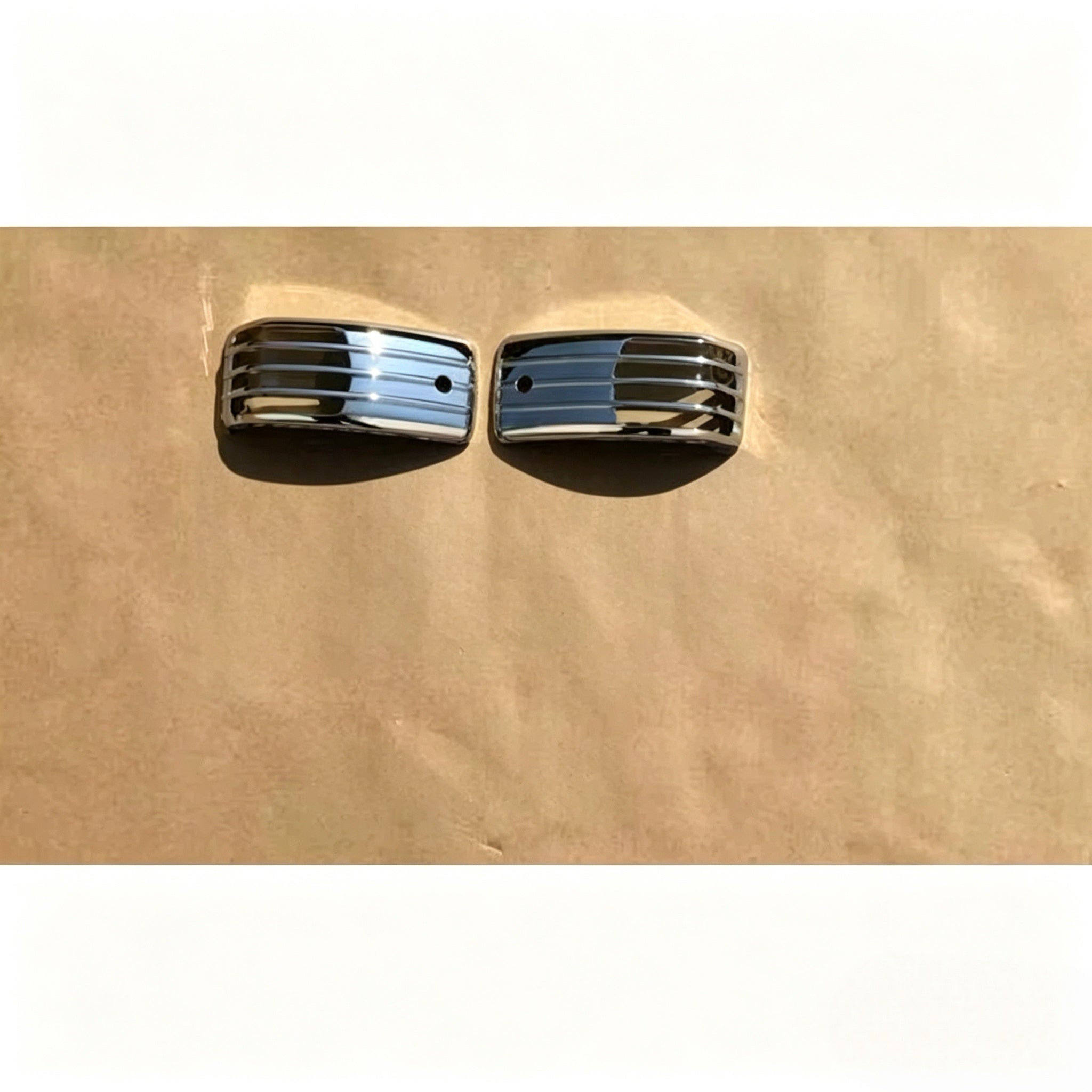 Chrome Door Lamp Cover LH RH for Nissan QUON for UD QUON Truck Spare Body Parts