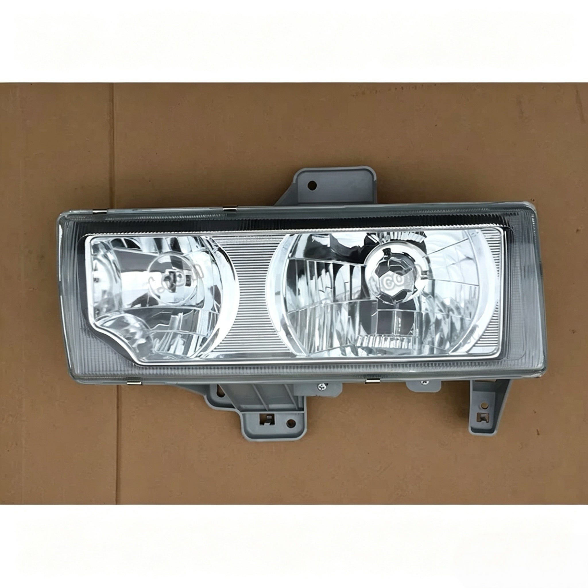 26010-01Z03 2601001Z03 Headlamp LHD RH for NISSAN UD PKB CWM 454 Truck Spare Body Parts