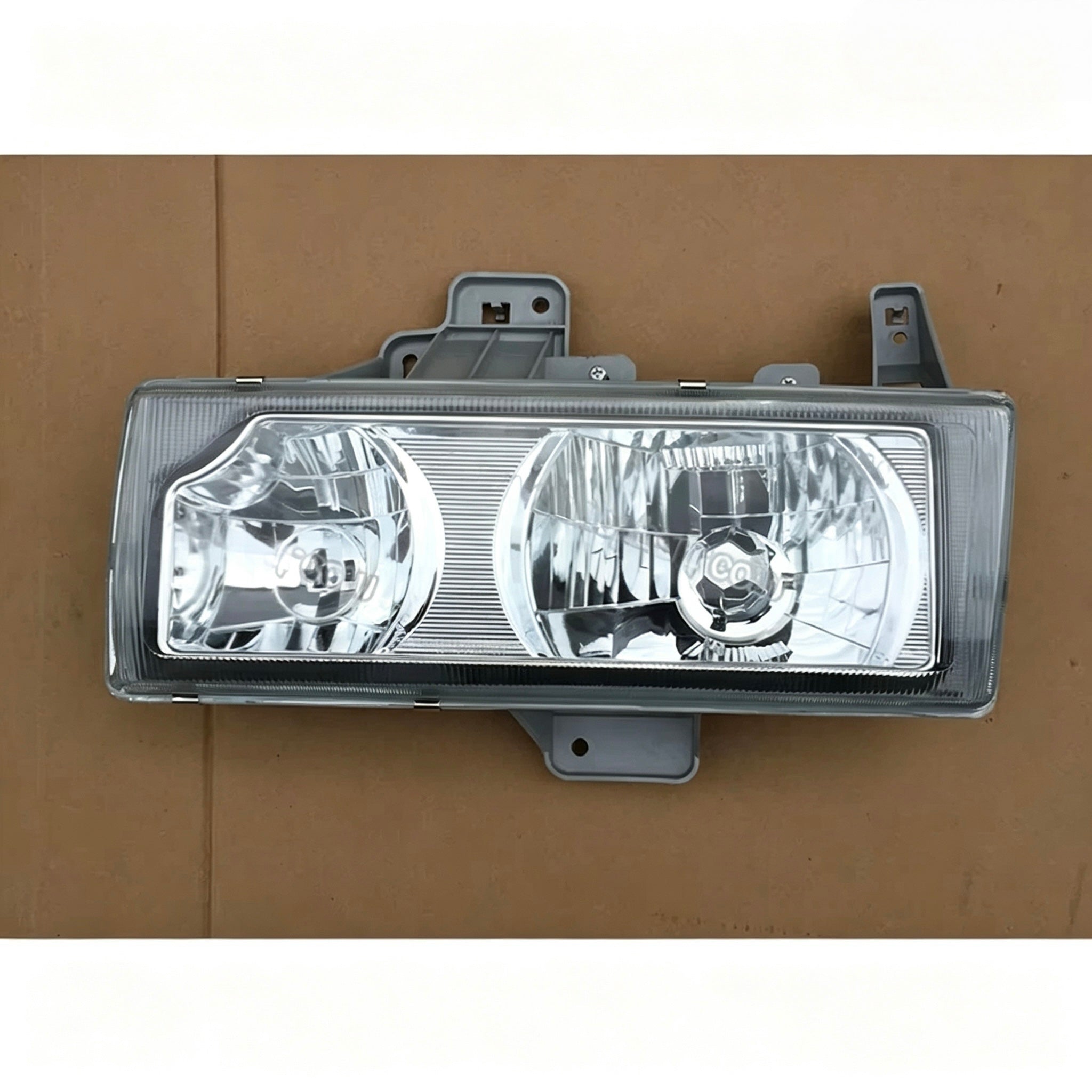 26013-01Z03 2601301Z03 Headlamp LHD LH for NISSAN  for UD PKB CWM 454 Truck Spare Body Parts