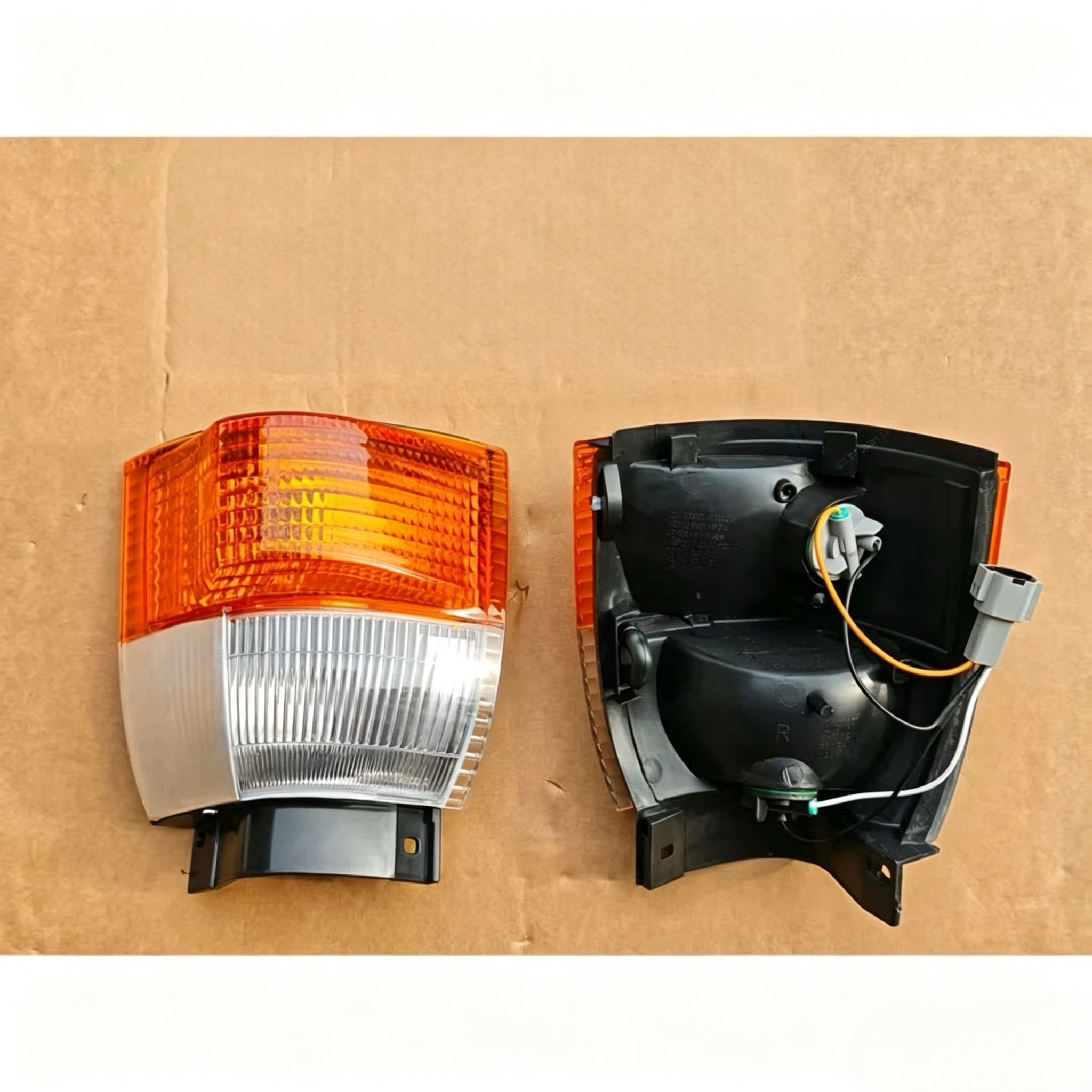 Corner Lamp (PKB) RH for NISSAN for UD PKB CWM 454 Truck Spare Body Parts