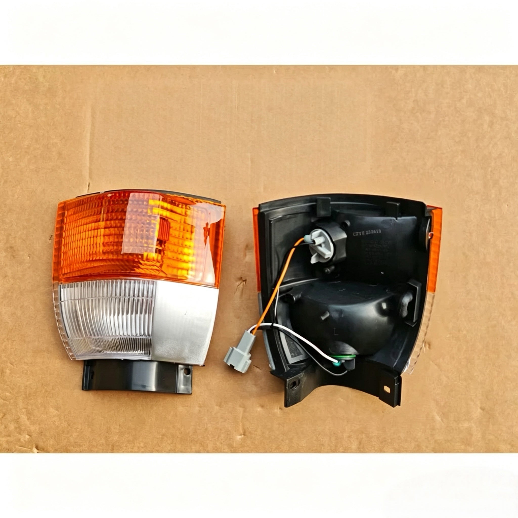 Corner Lamp (PKB) LH for NISSAN for UD PKB CWM 454 Truck Spare Body Parts