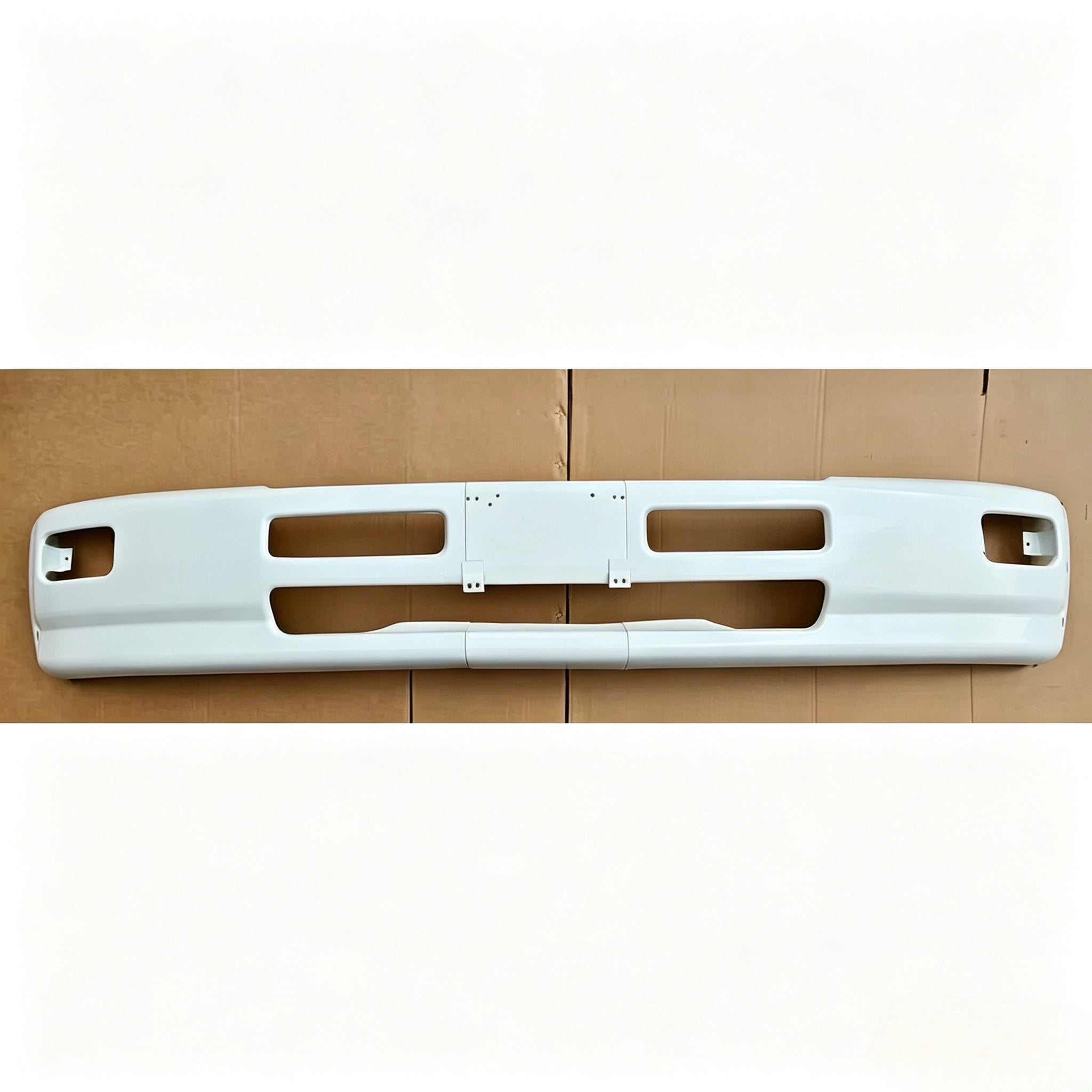 Paint Bumper 230cm for Nissan UD PKB CWM 454 Truck New Condition Spare Body Parts