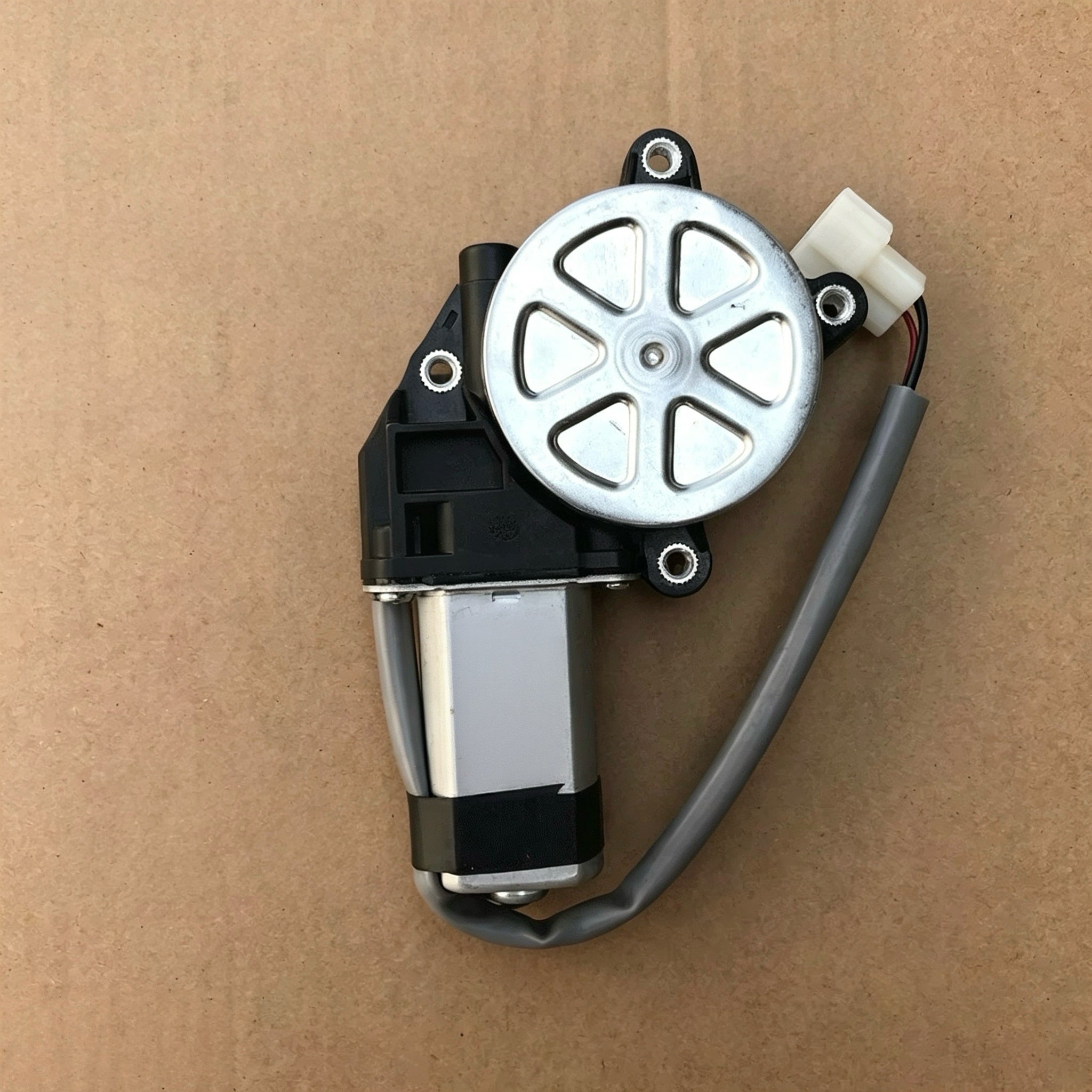 Door Mirror Motor LH 24V for NISSAN for UD PKB CWM 454 Truck Spare Body Parts