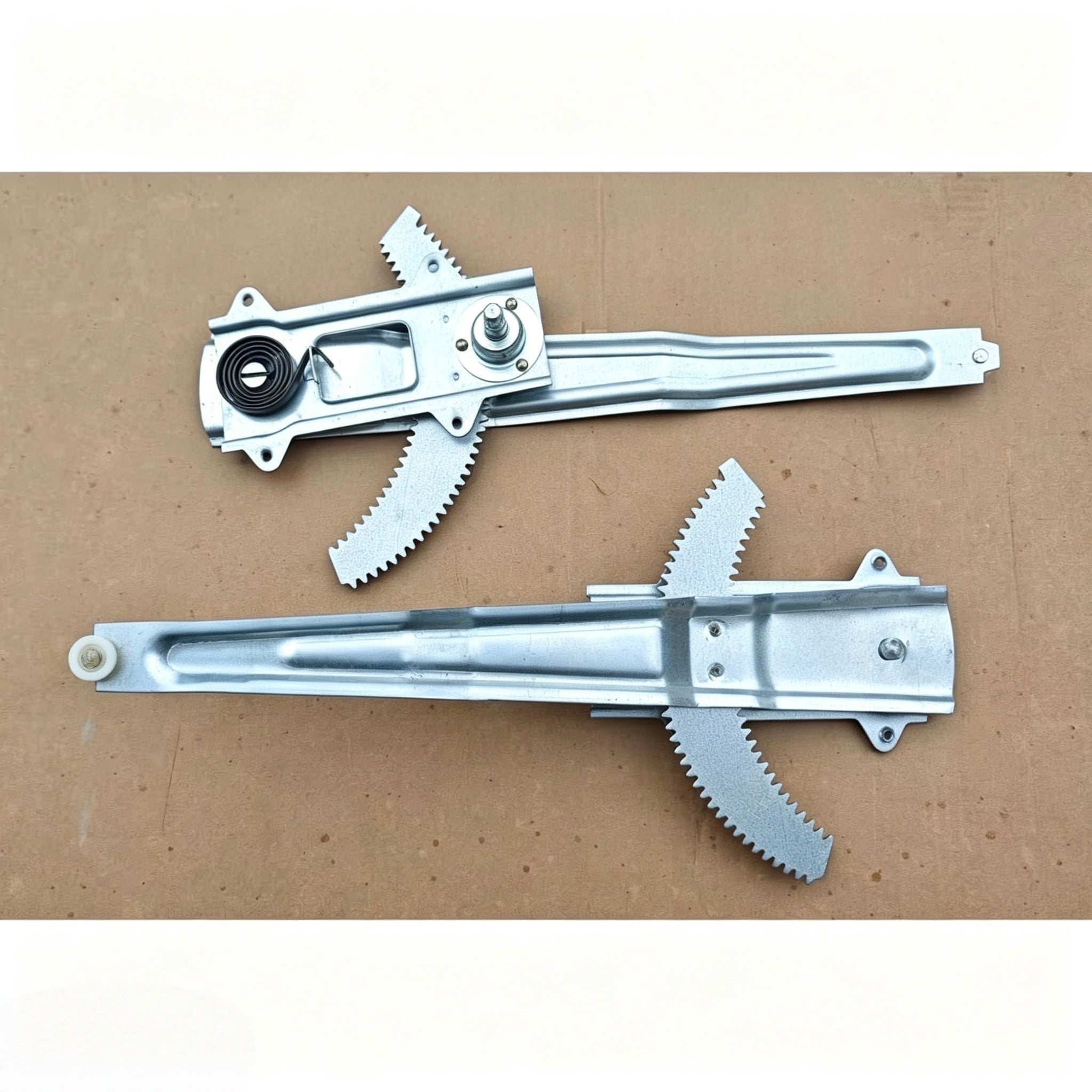 Window Regulator RH for NISSAN  for UD PKB CWM 454 Truck Spare Body Parts