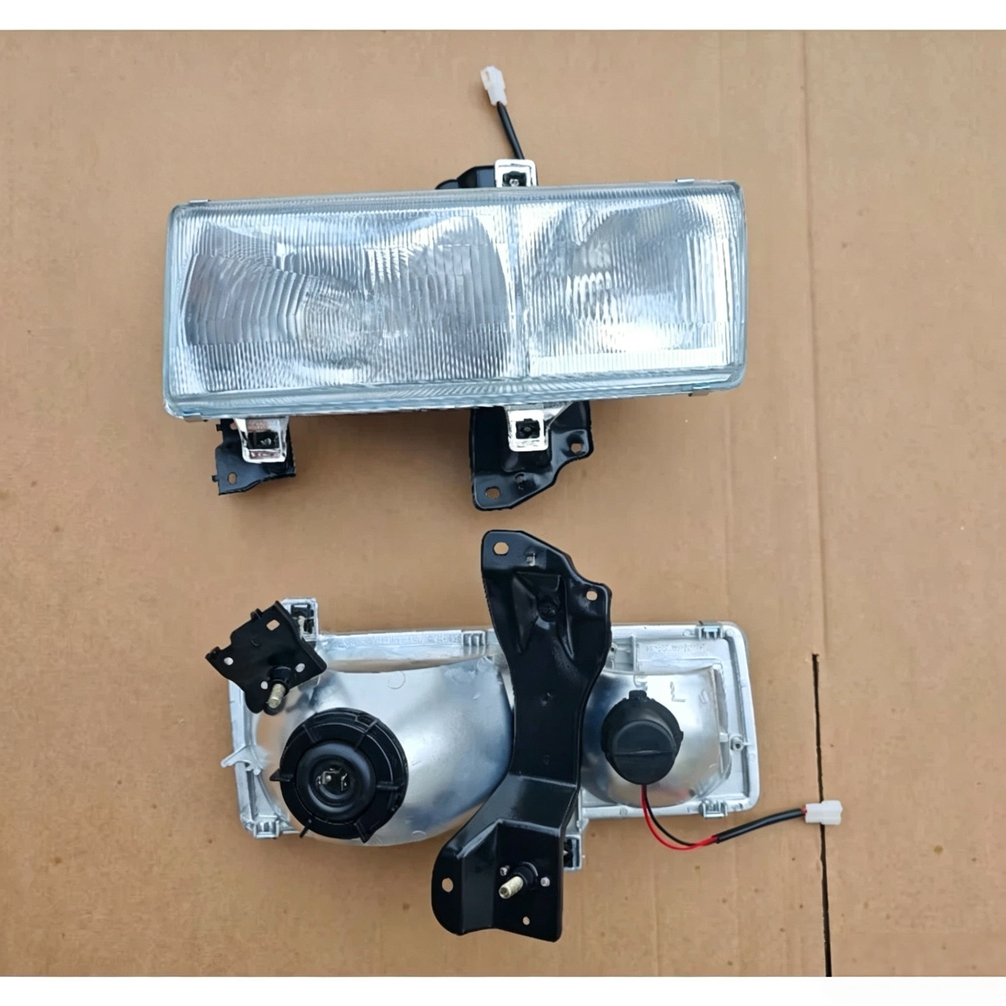 Head Lamp LH for NISSAN for UD PKB CWM 454 Truck Spare Body Parts