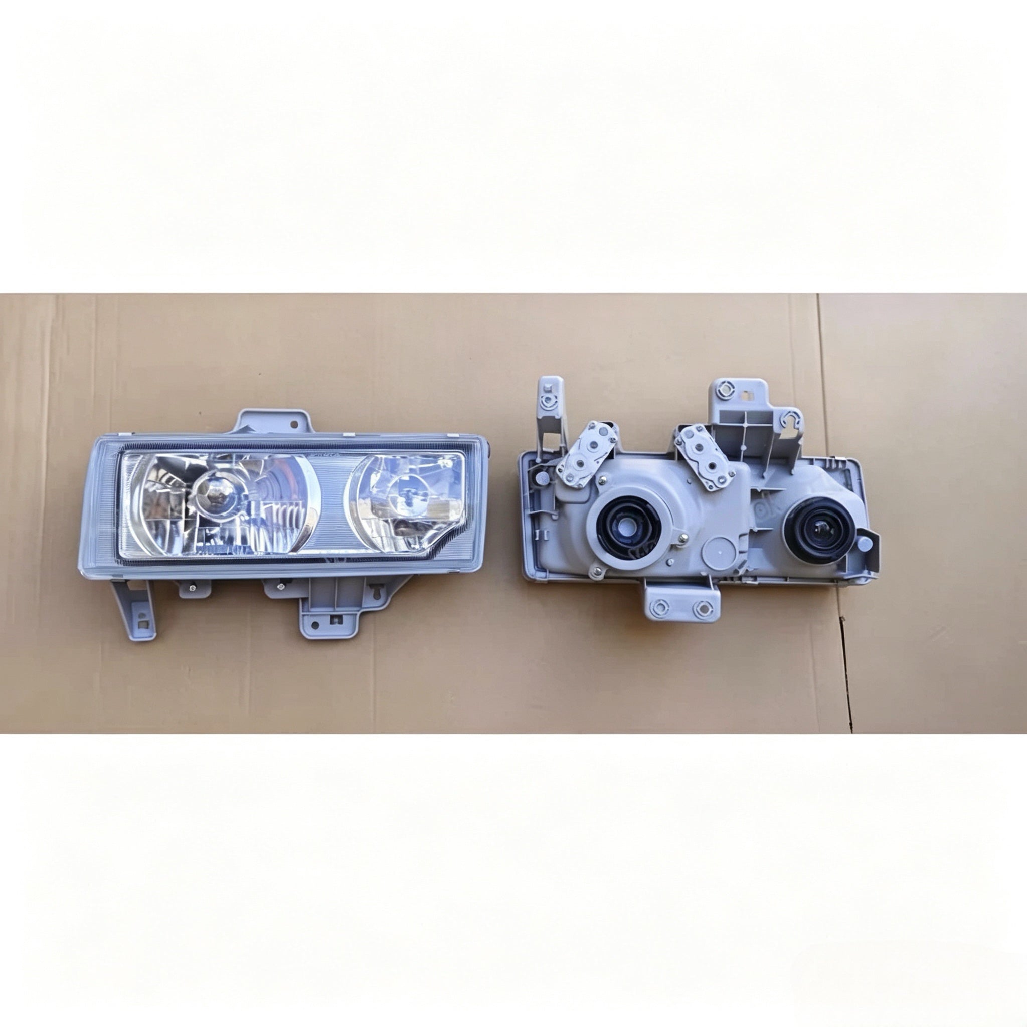 Headlamp RHD LH RH for NISSAN  for UD PKB CWM 454 Truck Spare Body Parts