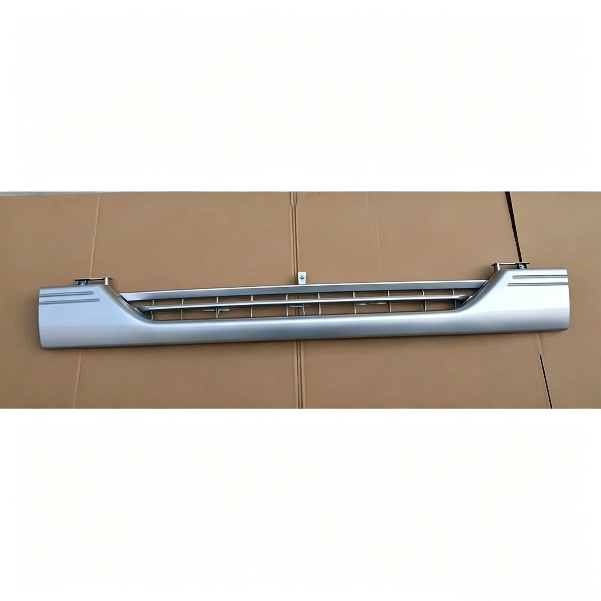 Paint Grille  for NISSAN for UD PKB CWM 454 Truck Spare Body Parts