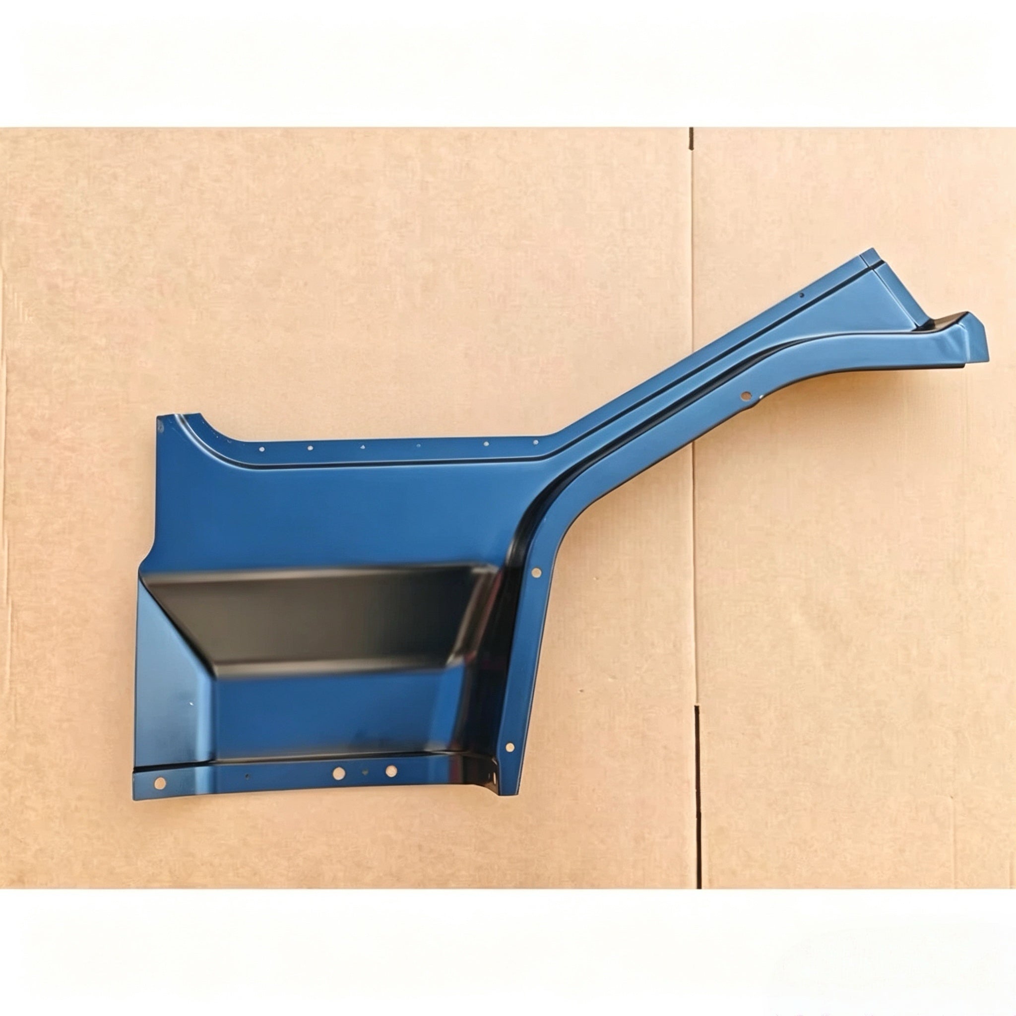 NISSAN UD PKB CWM 454 Truck Spare Body Parts New Condition Step Panel Inner LH RH Plastic Material