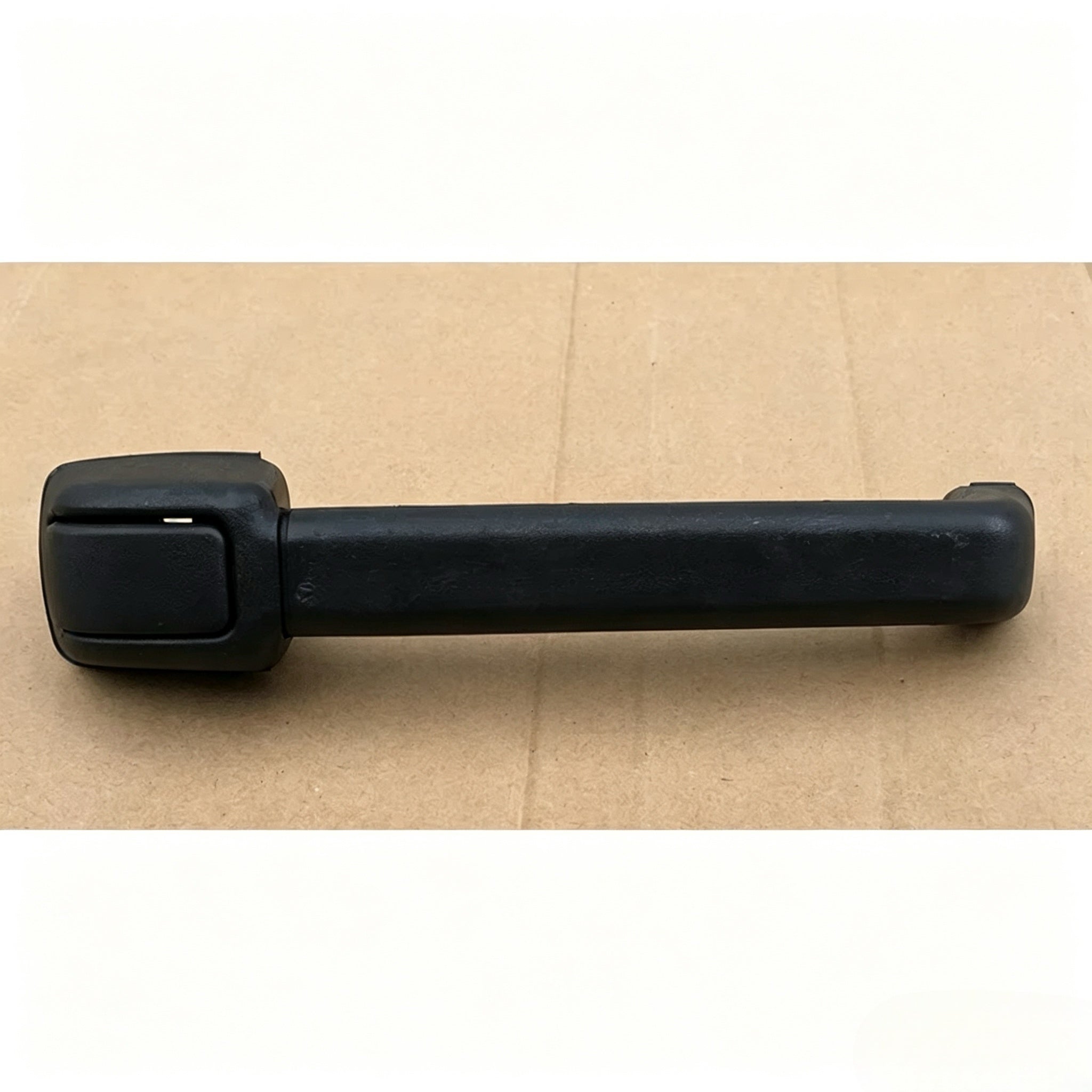 Outside Handle LH for NISSAN  for UD PKB CWM 454 Truck Spare Body Parts